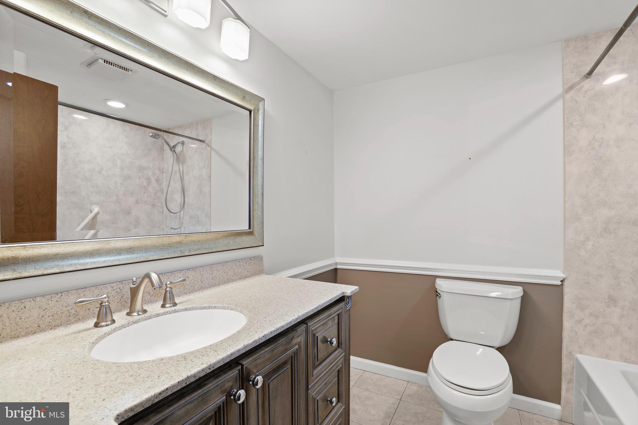 WILTON KNOLL - Residential