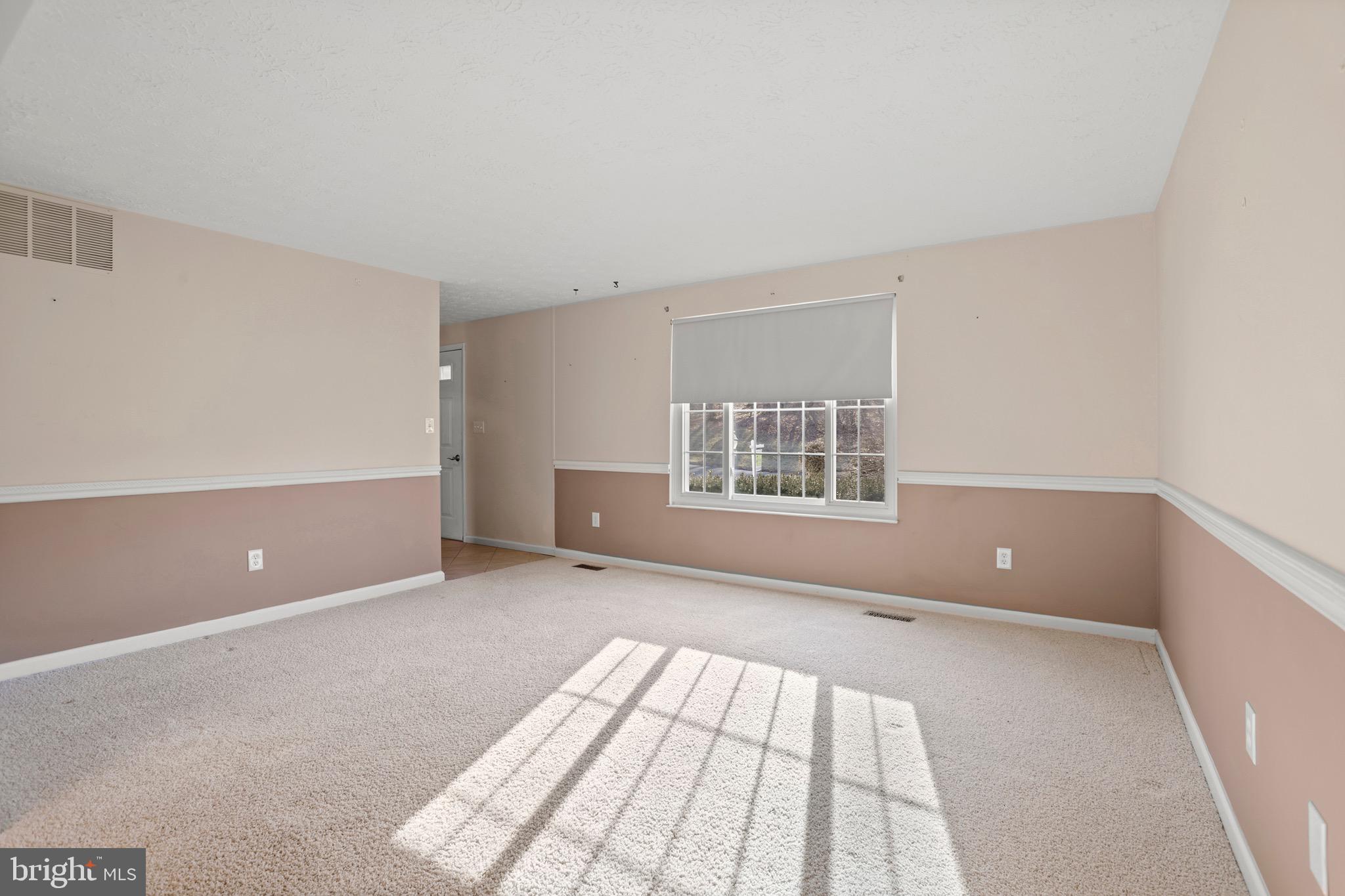 WILTON KNOLL - Residential