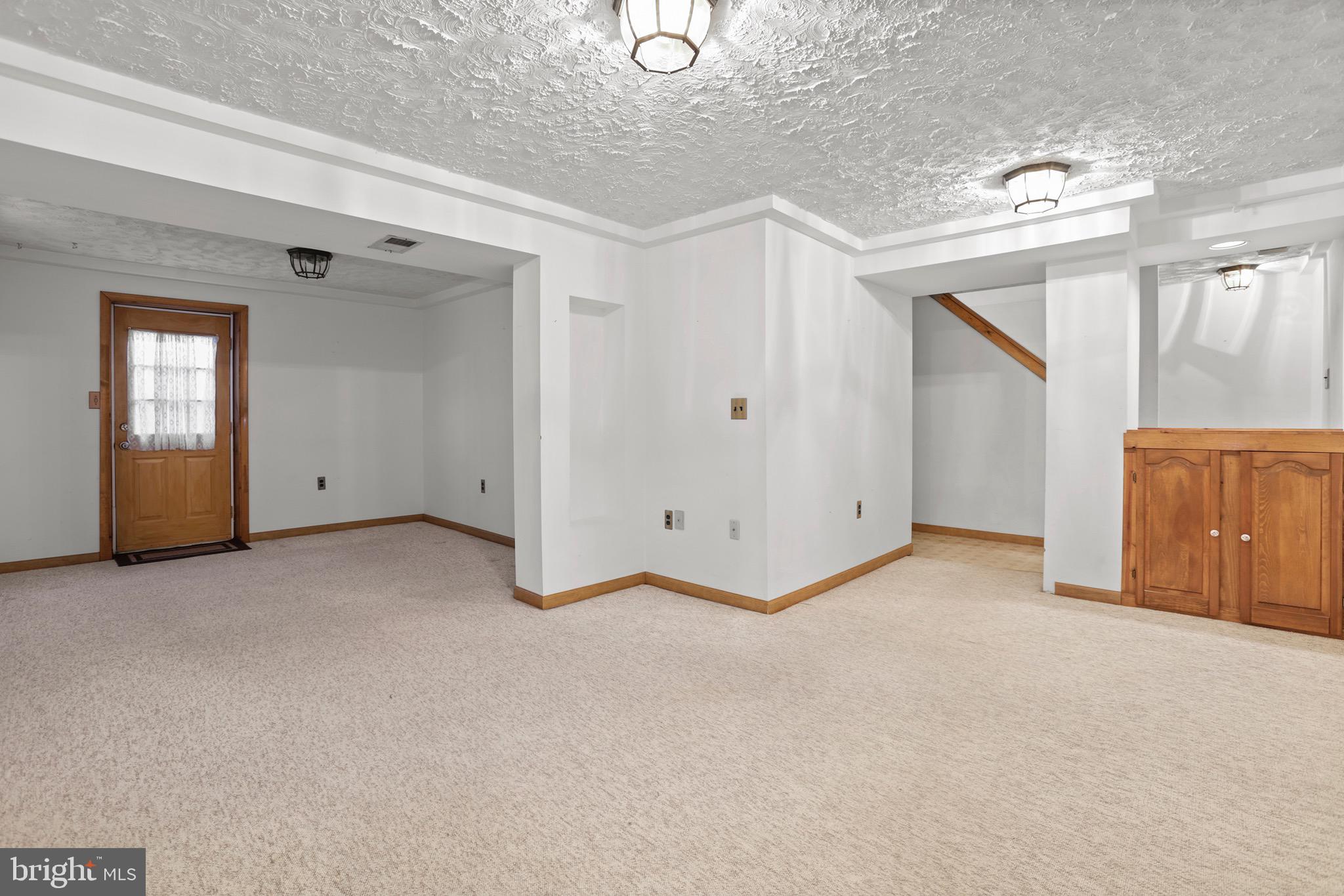 WILTON KNOLL - Residential