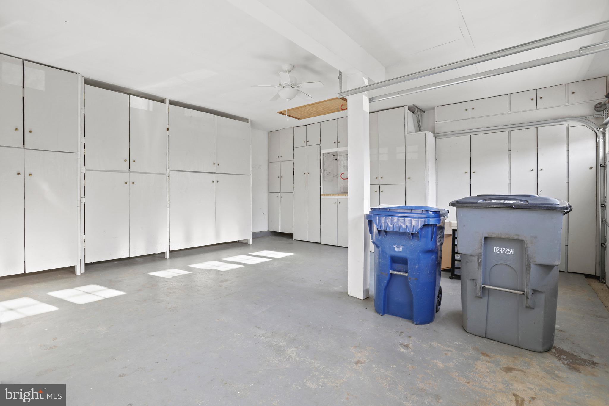 WILTON KNOLL - Residential