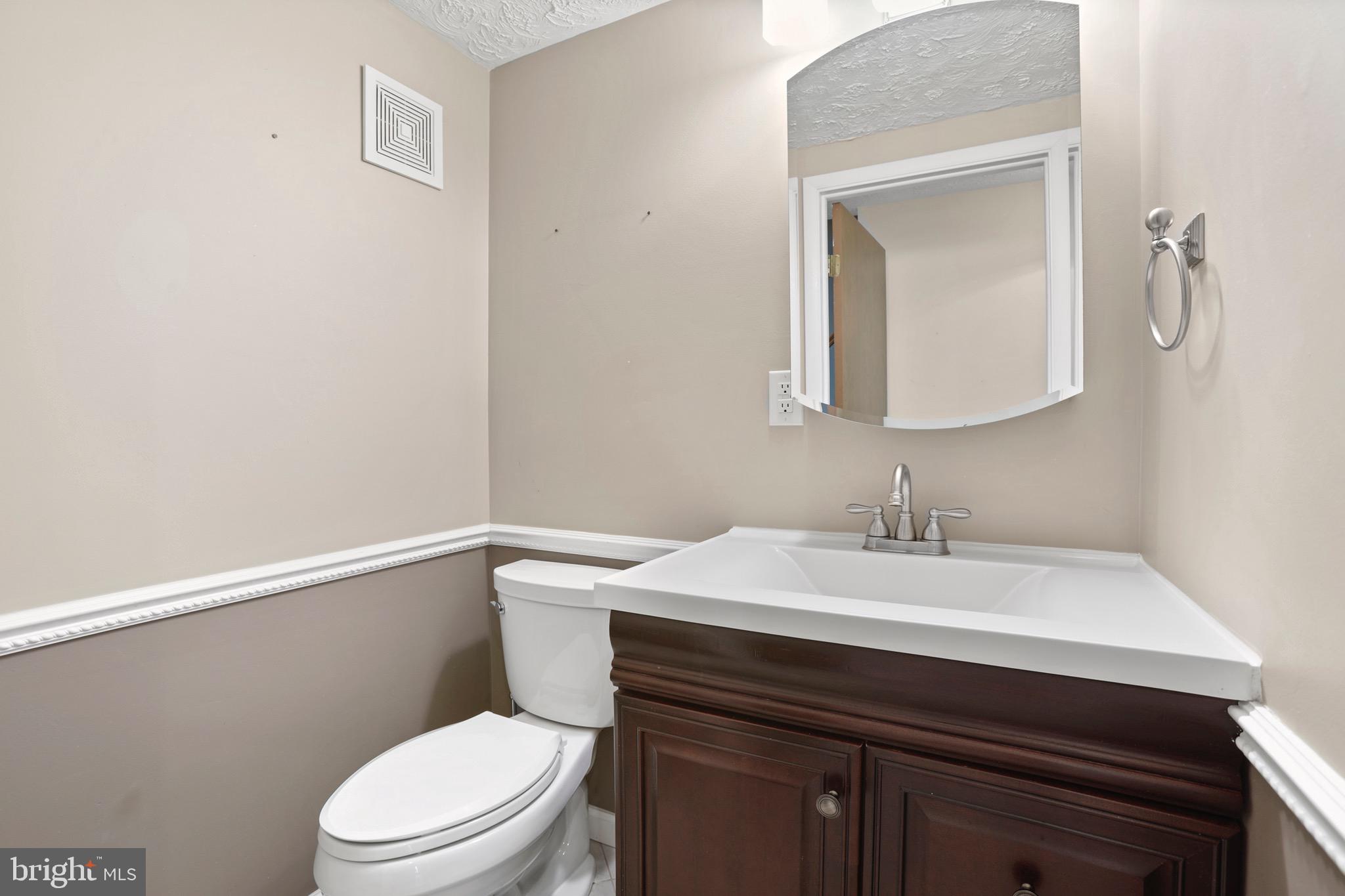 WILTON KNOLL - Residential