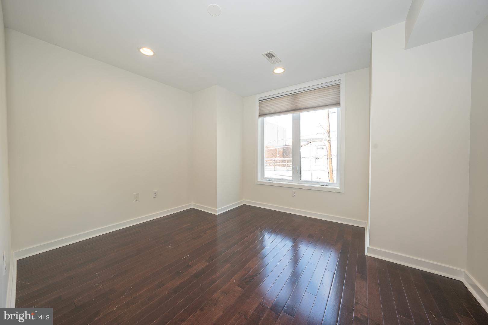 ART MUSEUM AREA - Residential