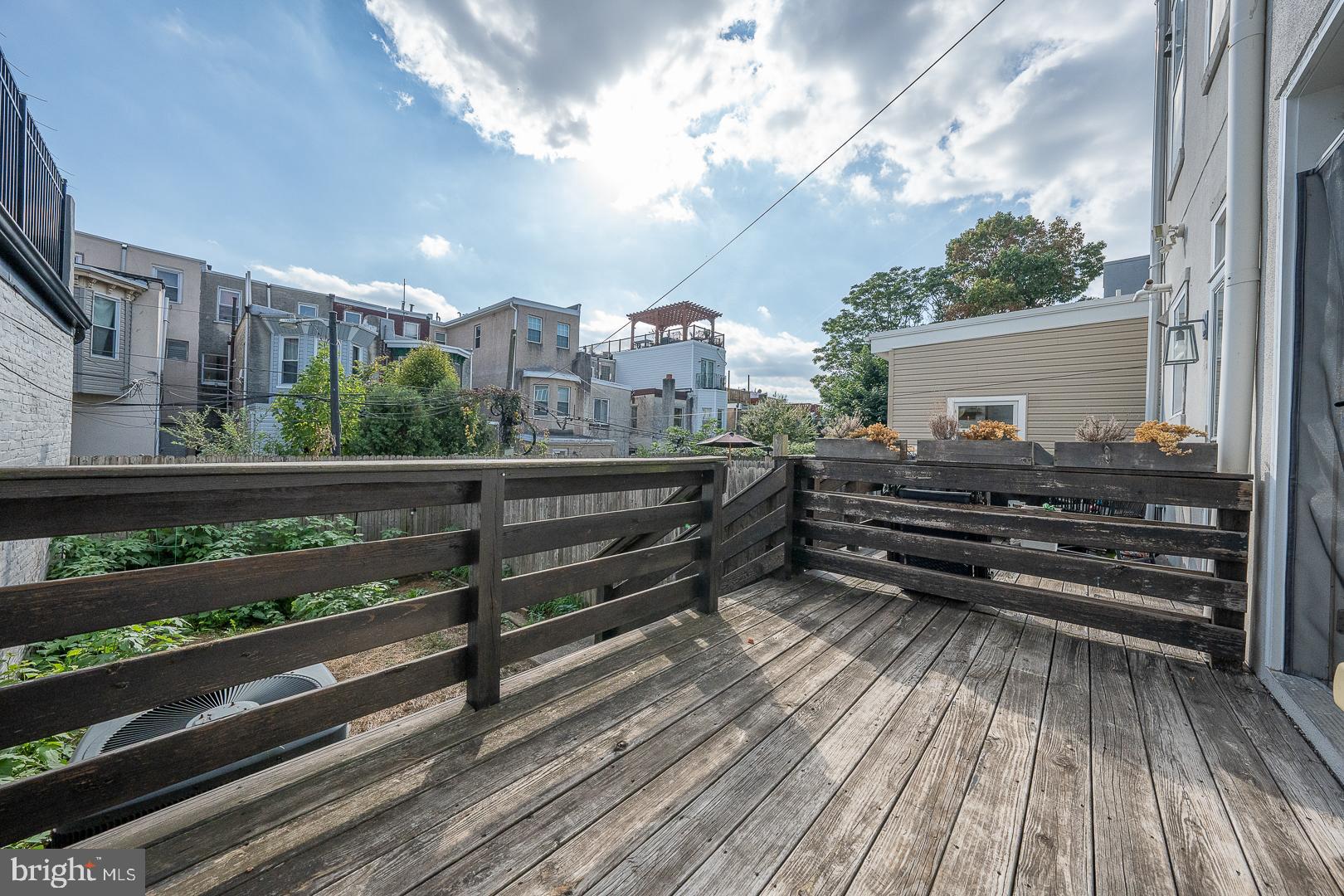 ART MUSEUM AREA - Residential