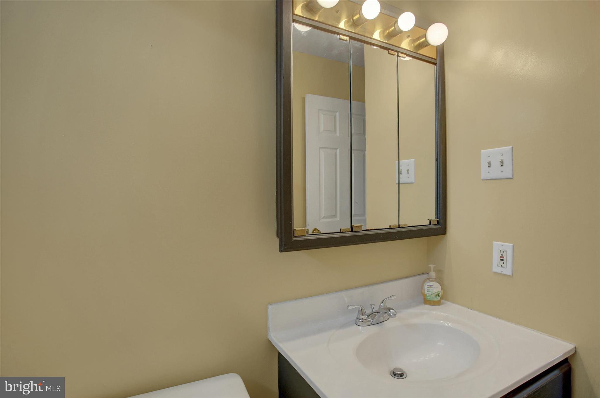 CROSS CREEK - Residential