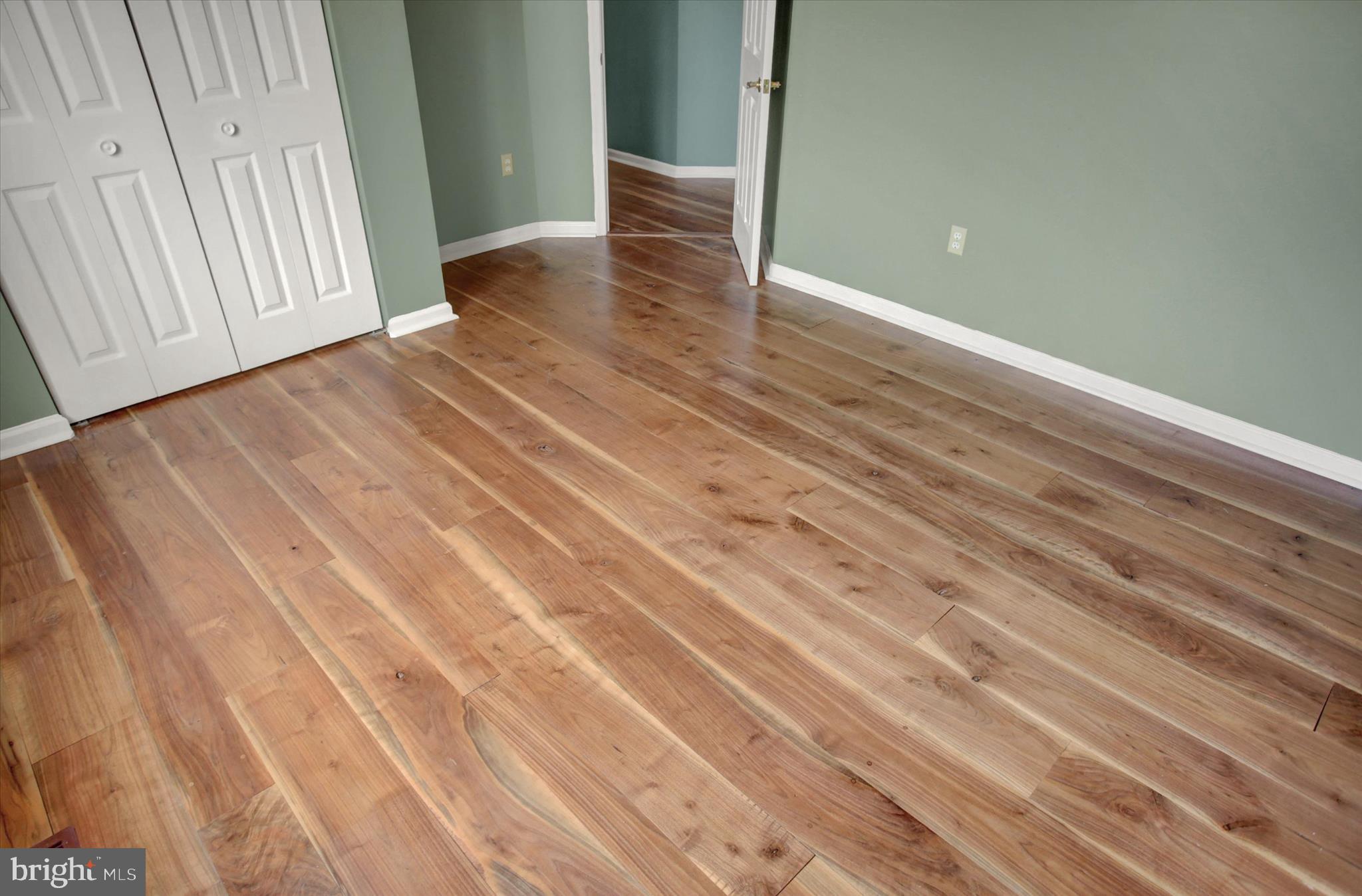 CROSS CREEK - Residential