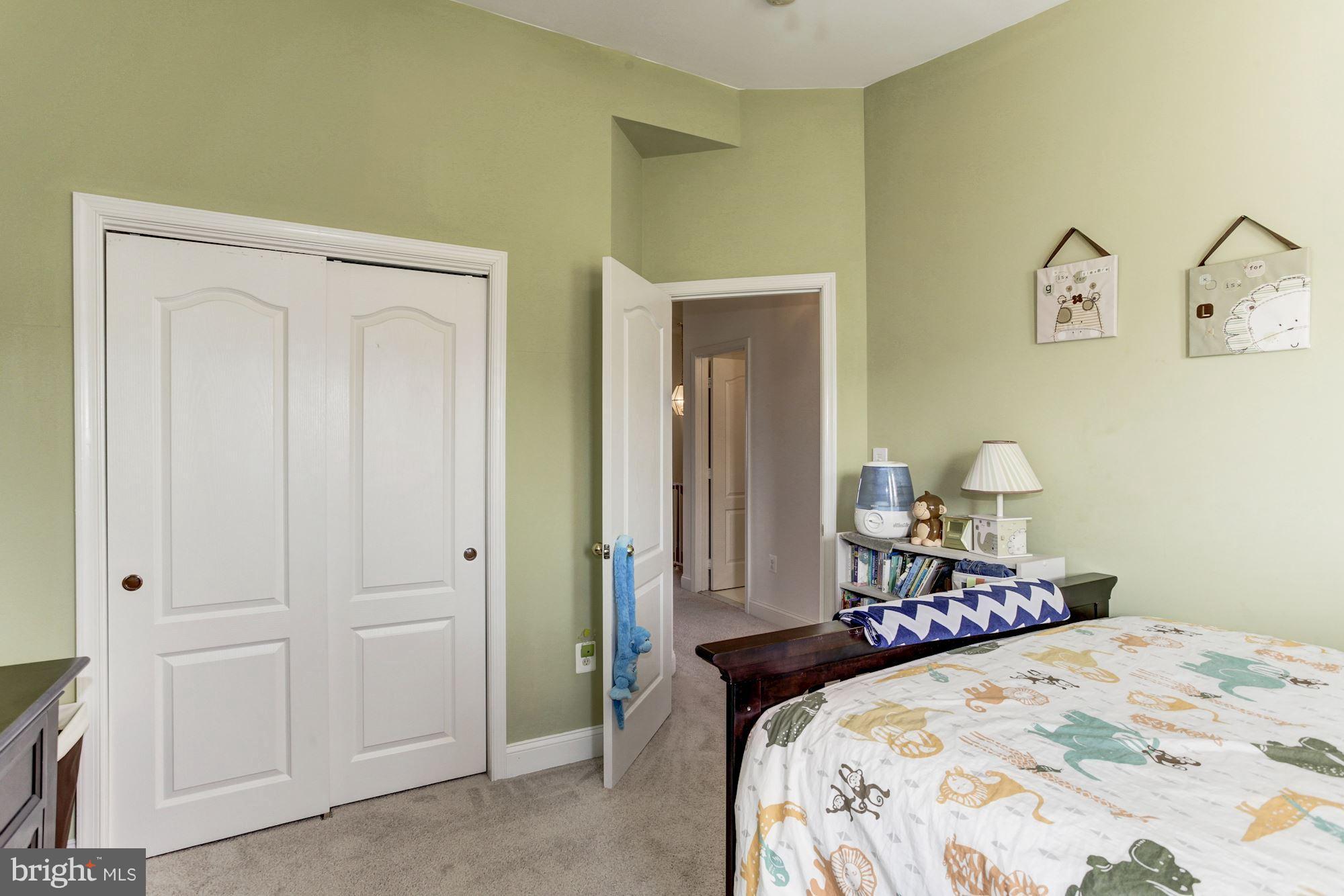 RIVER OAKS - Residential