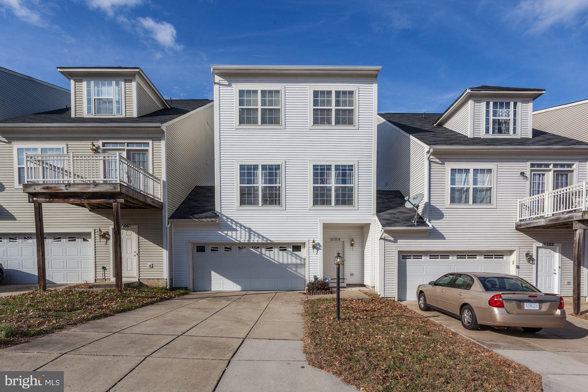 RIVER OAKS - Residential