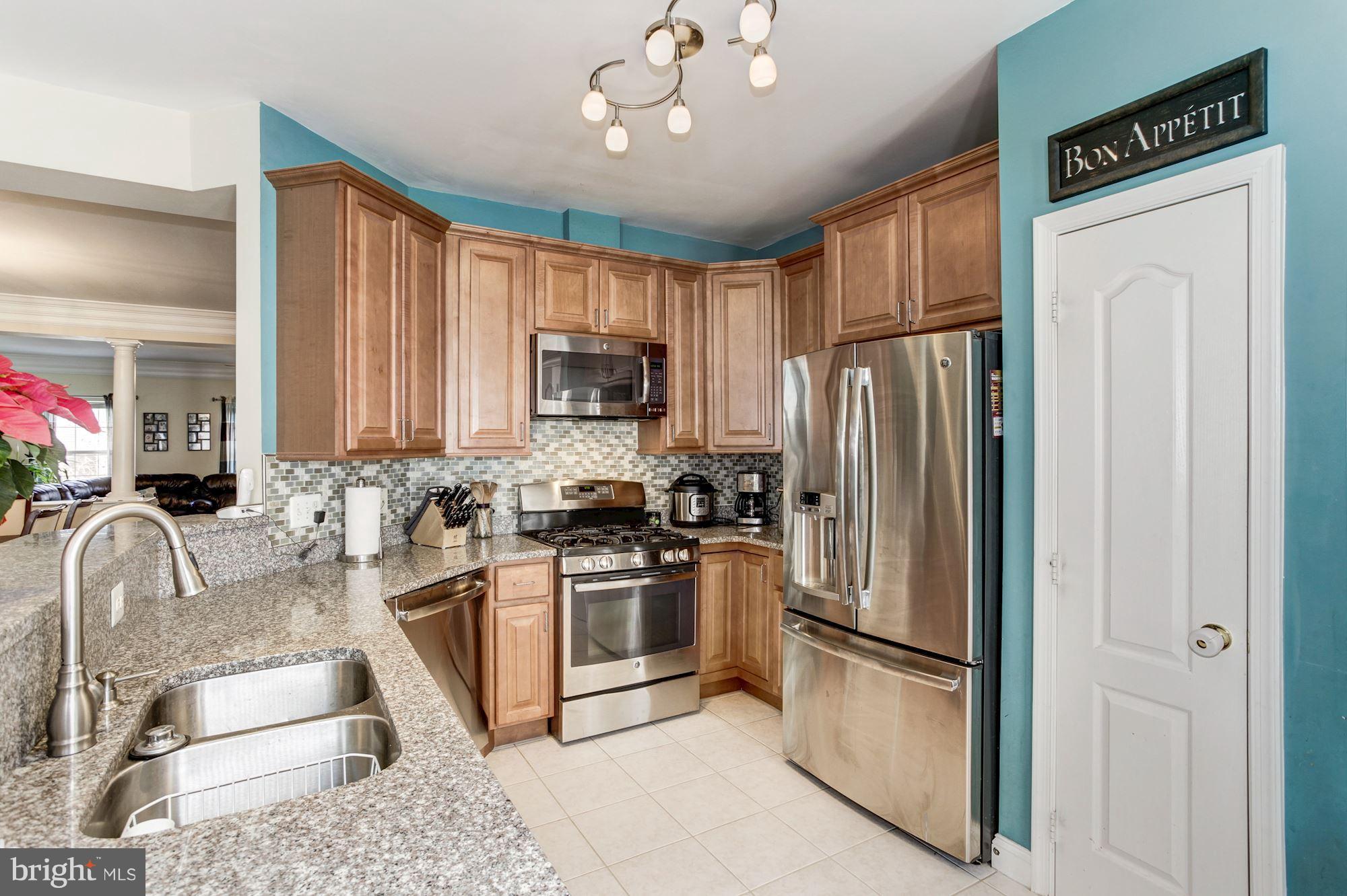 RIVER OAKS - Residential