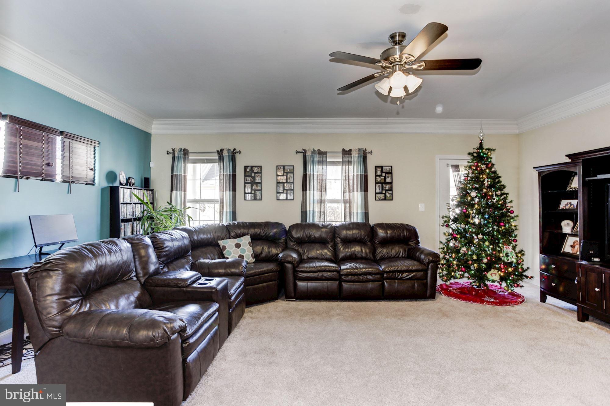 RIVER OAKS - Residential