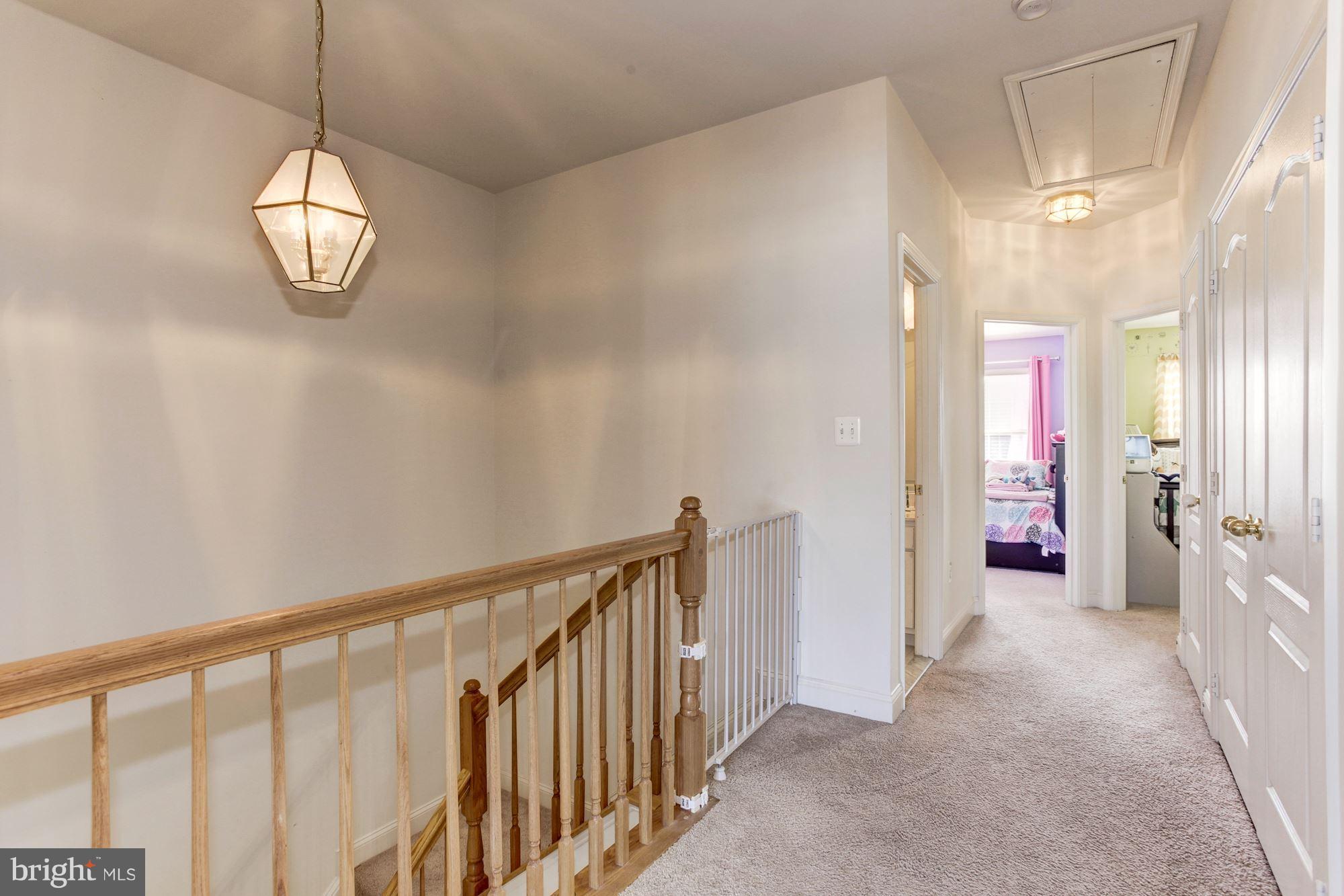 RIVER OAKS - Residential