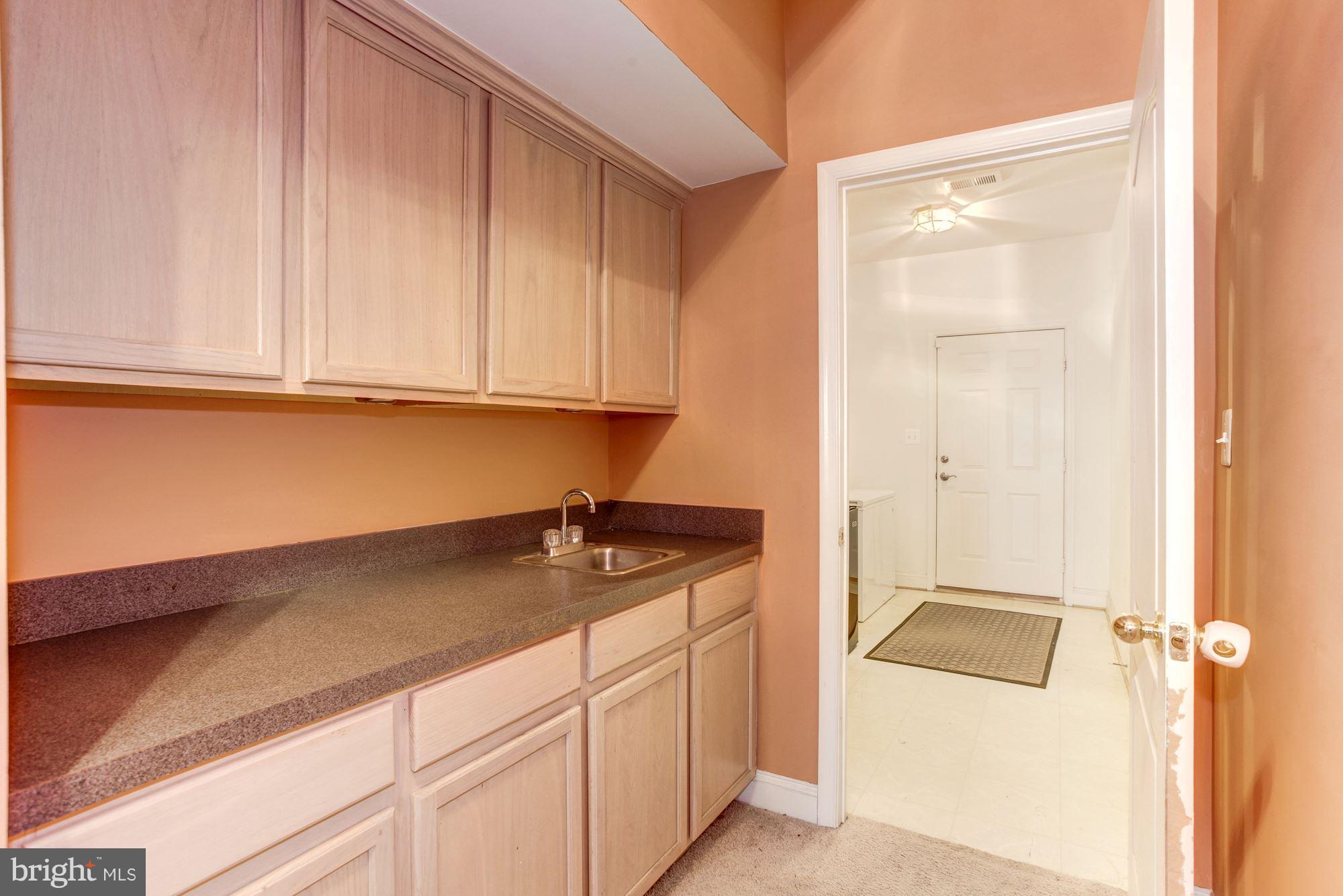 RIVER OAKS - Residential