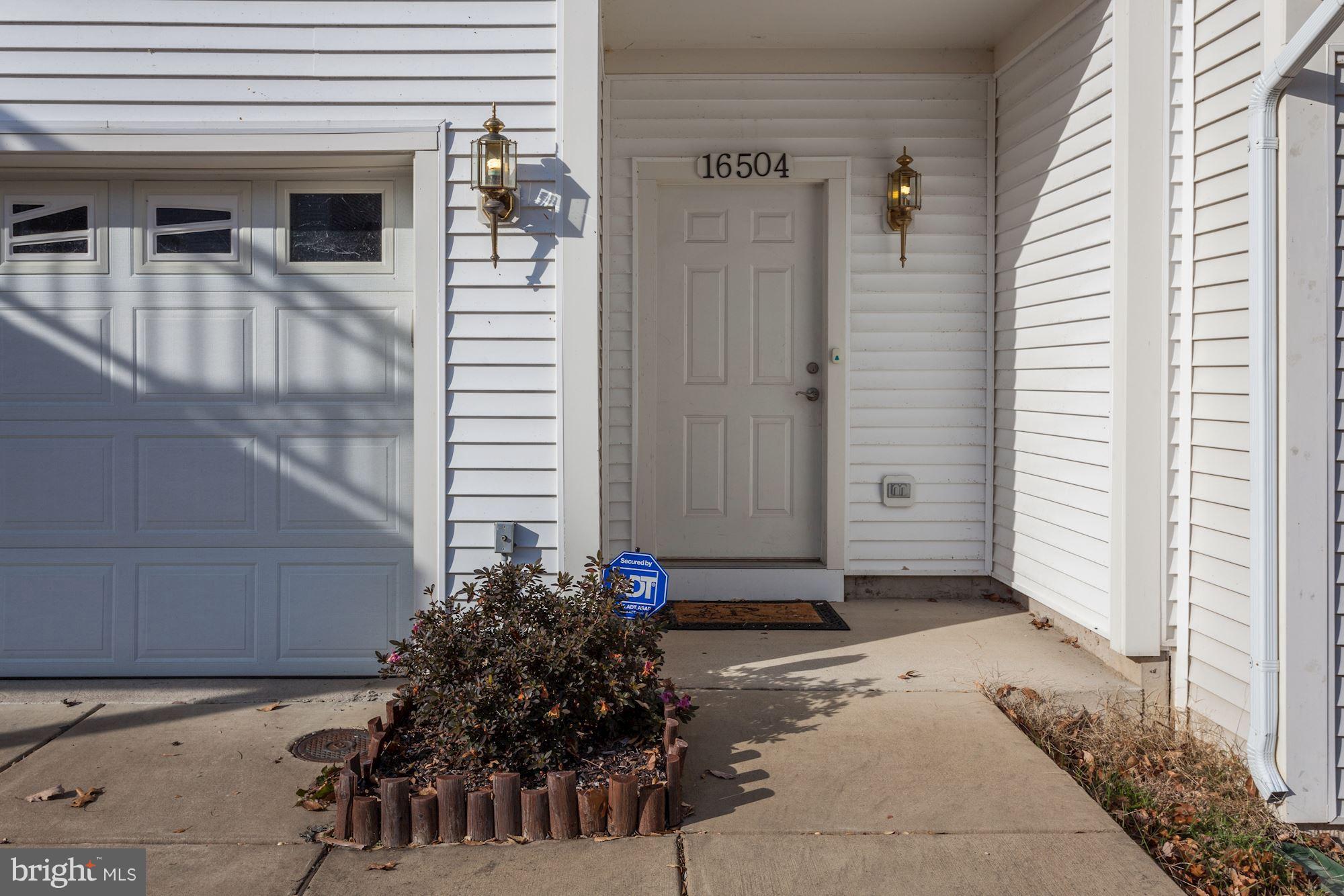 RIVER OAKS - Residential