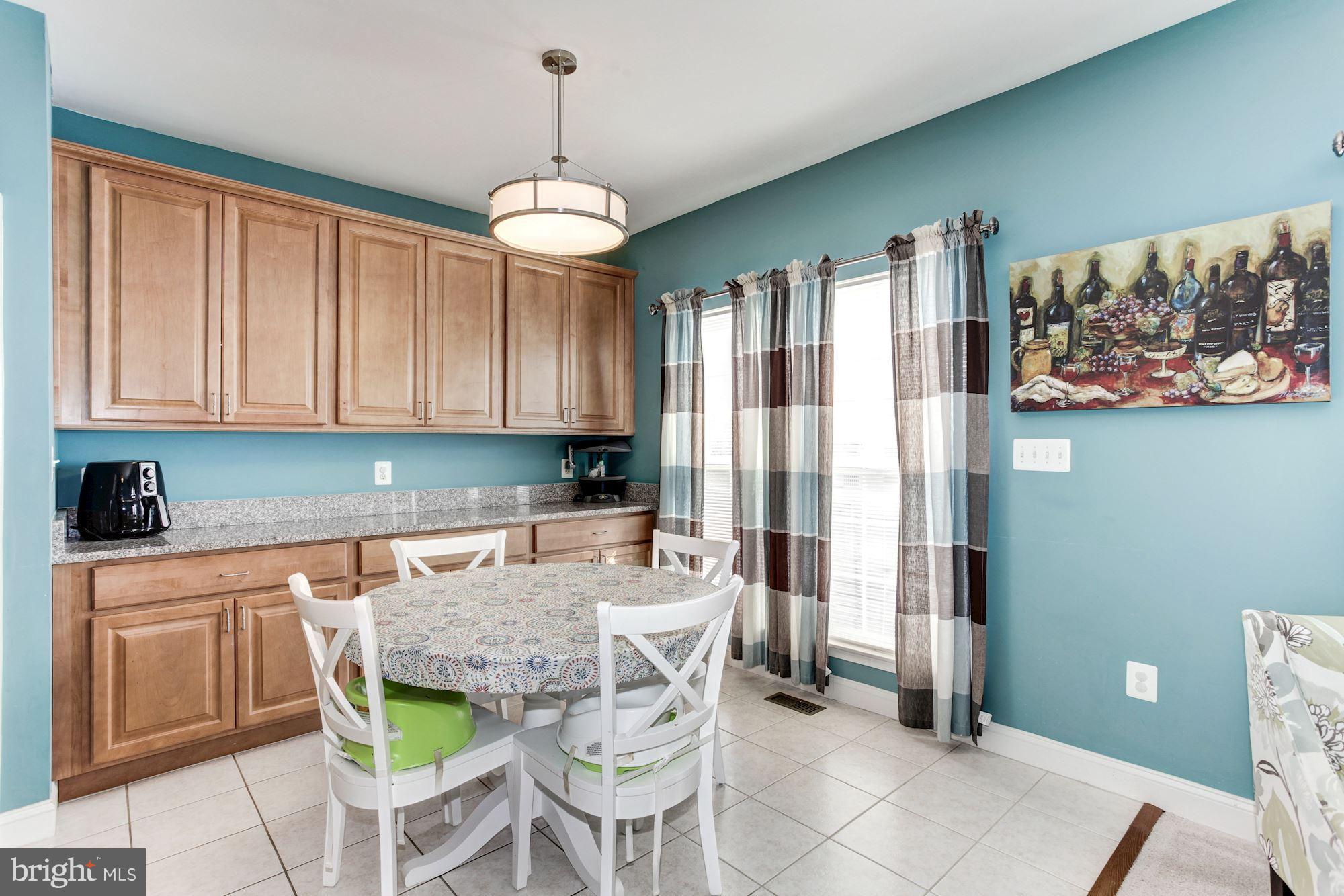 RIVER OAKS - Residential