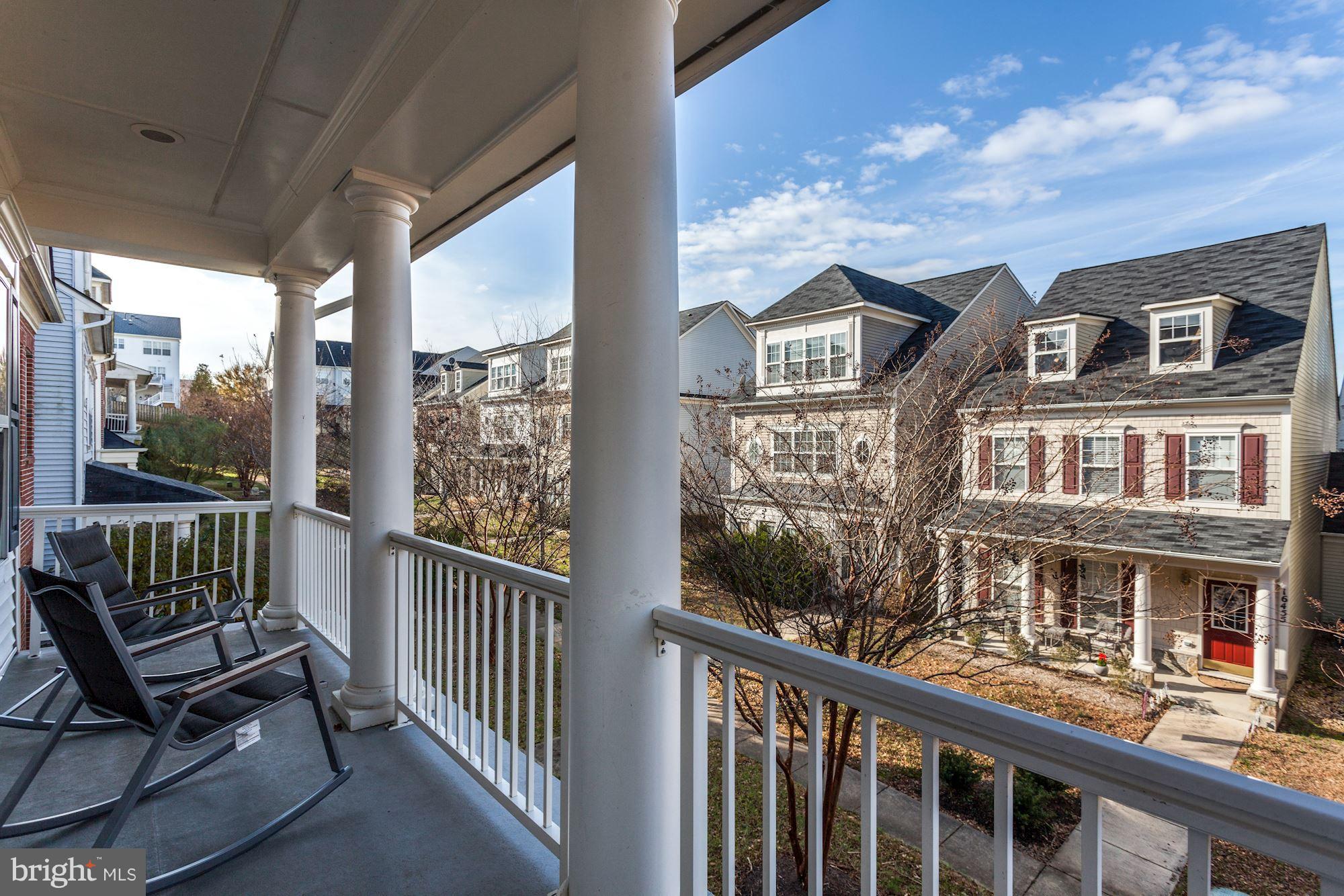 RIVER OAKS - Residential