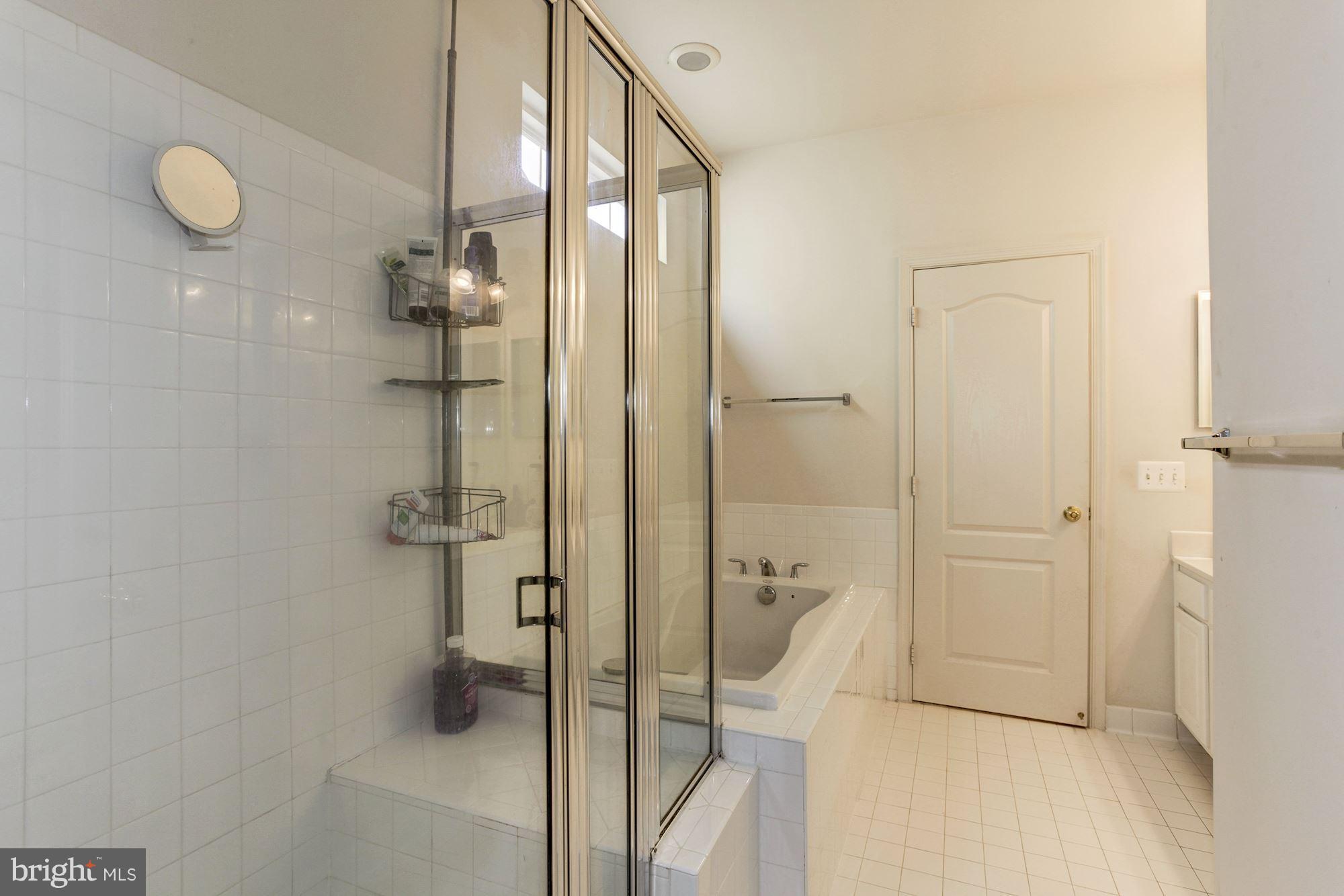 RIVER OAKS - Residential