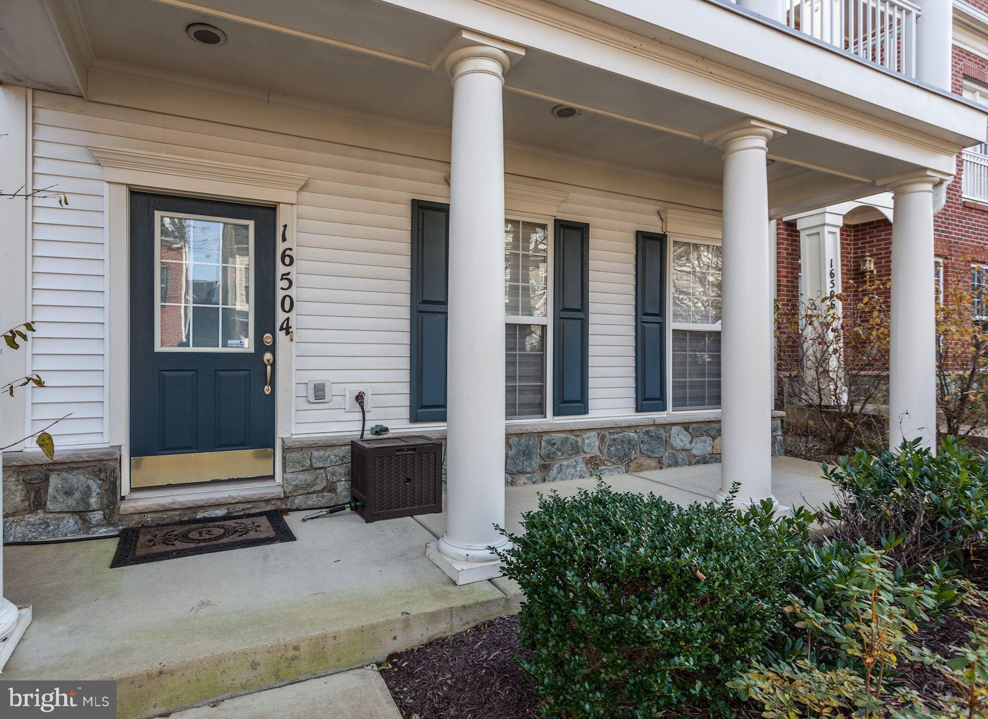 RIVER OAKS - Residential