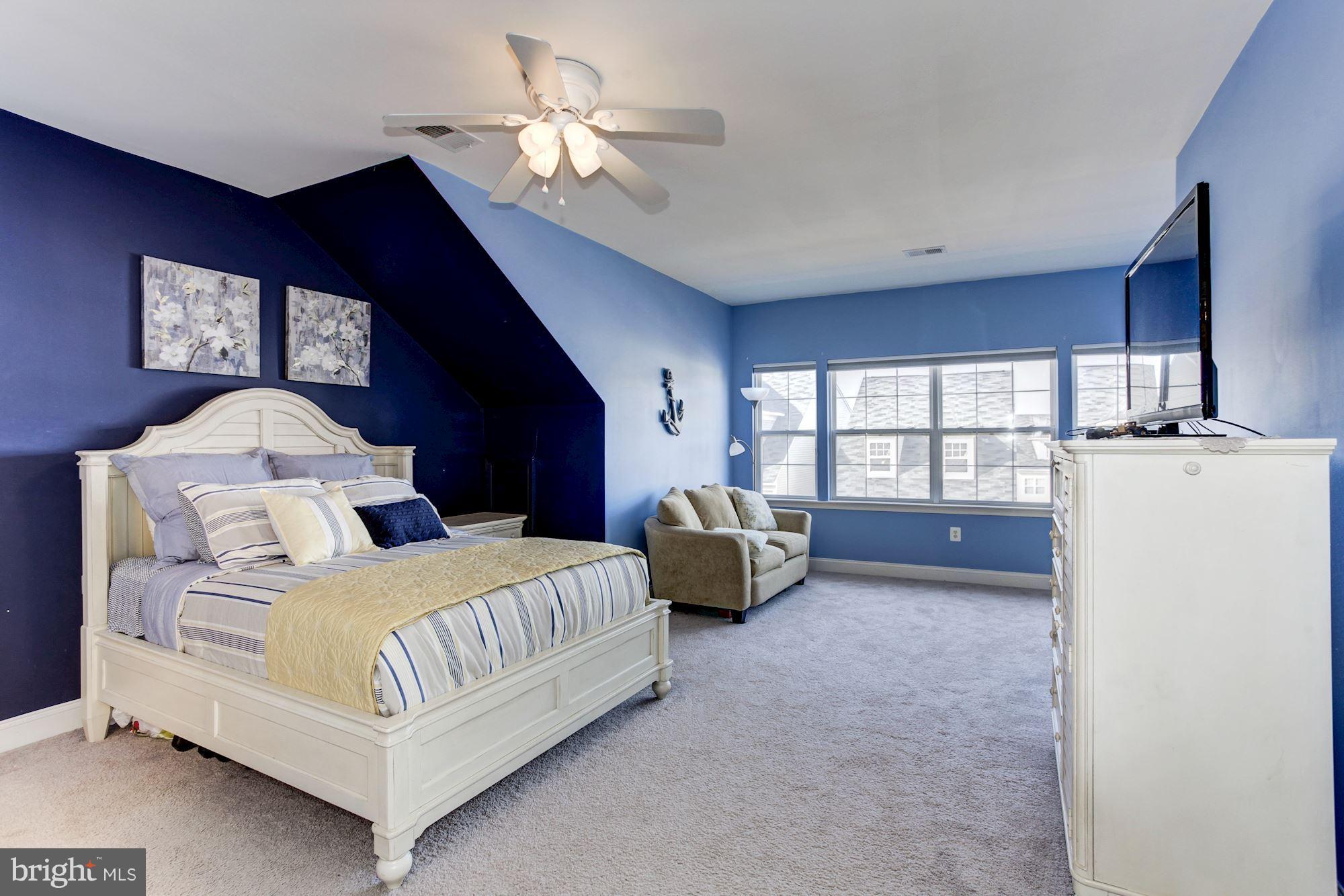 RIVER OAKS - Residential