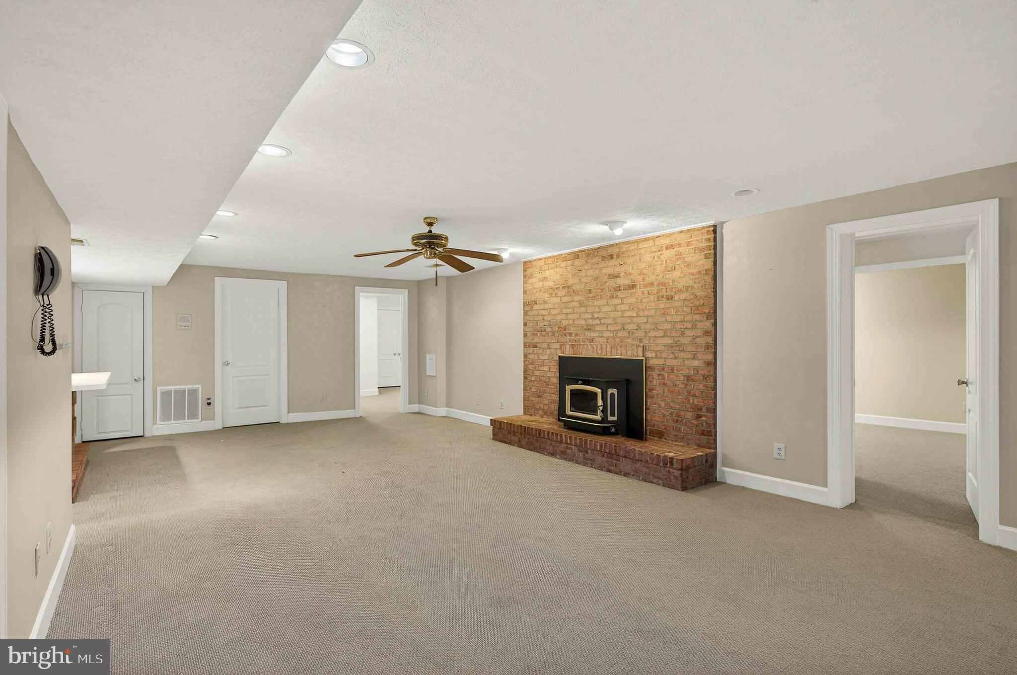 PROSPECT HILLS - Residential