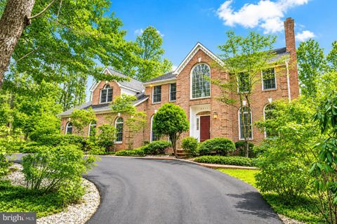 Photo of 6612 Colchester Road, CLIFTON, VA 20124 (MLS # VAFX2293680)
