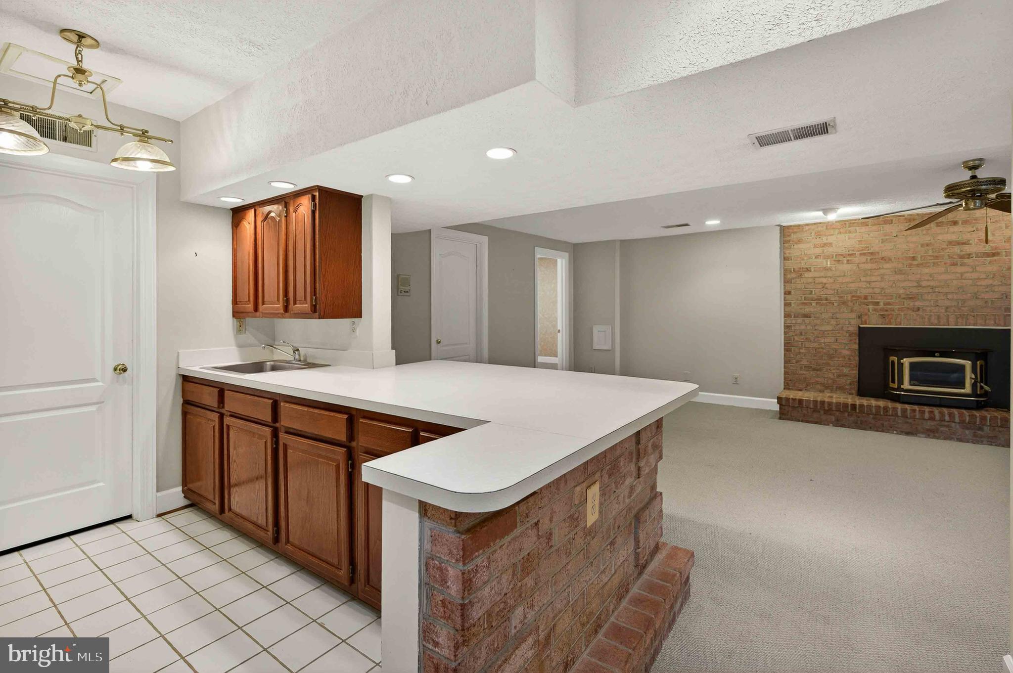 PROSPECT HILLS - Residential