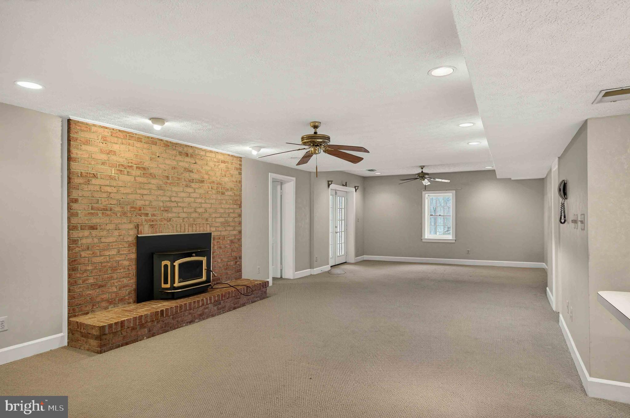 PROSPECT HILLS - Residential