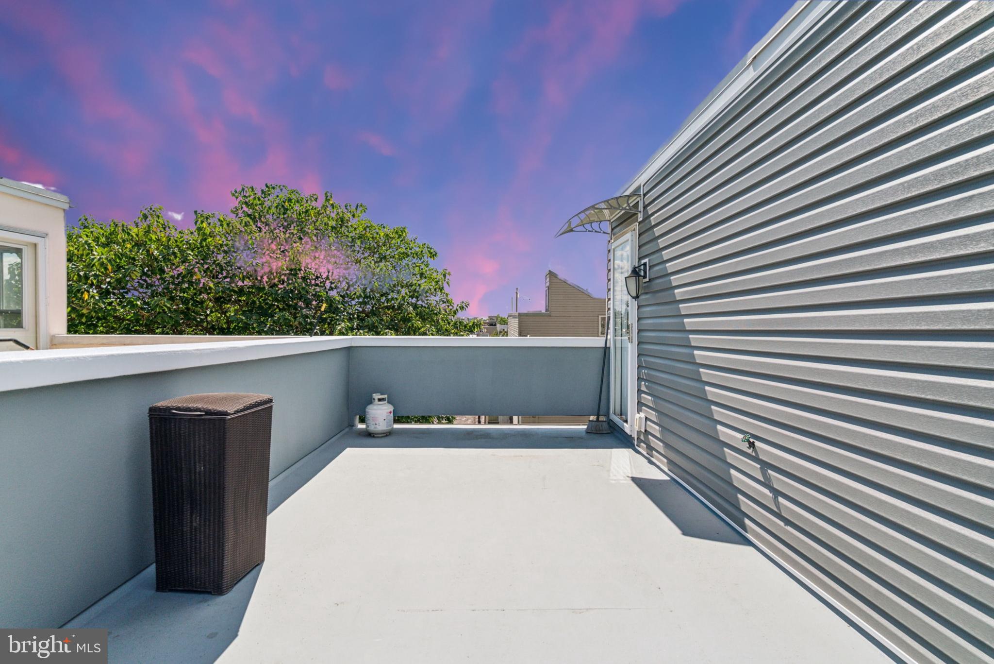 POINT BREEZE - Residential