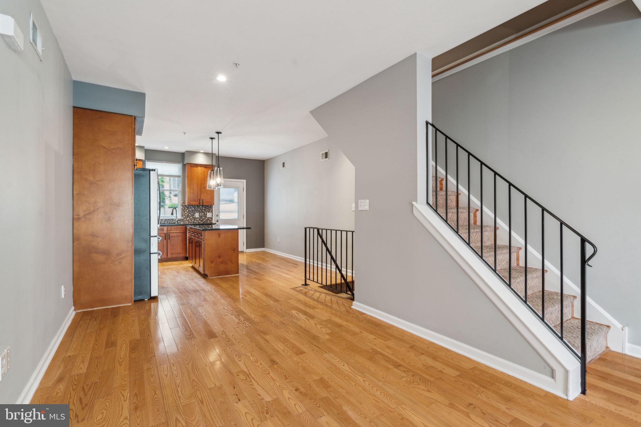 POINT BREEZE - Residential