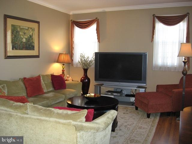 BRIGHTON - Residential