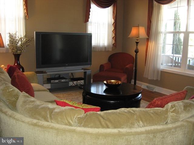 BRIGHTON - Residential