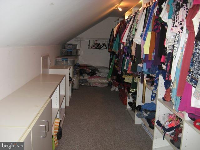 BRIGHTON - Residential