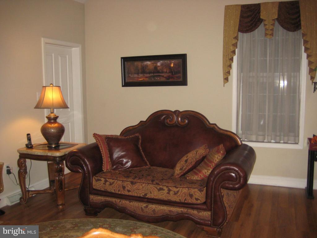 BRIGHTON - Residential