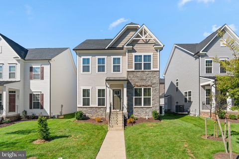 203 BAUGHMANS LANE FREDERICK MD 21702