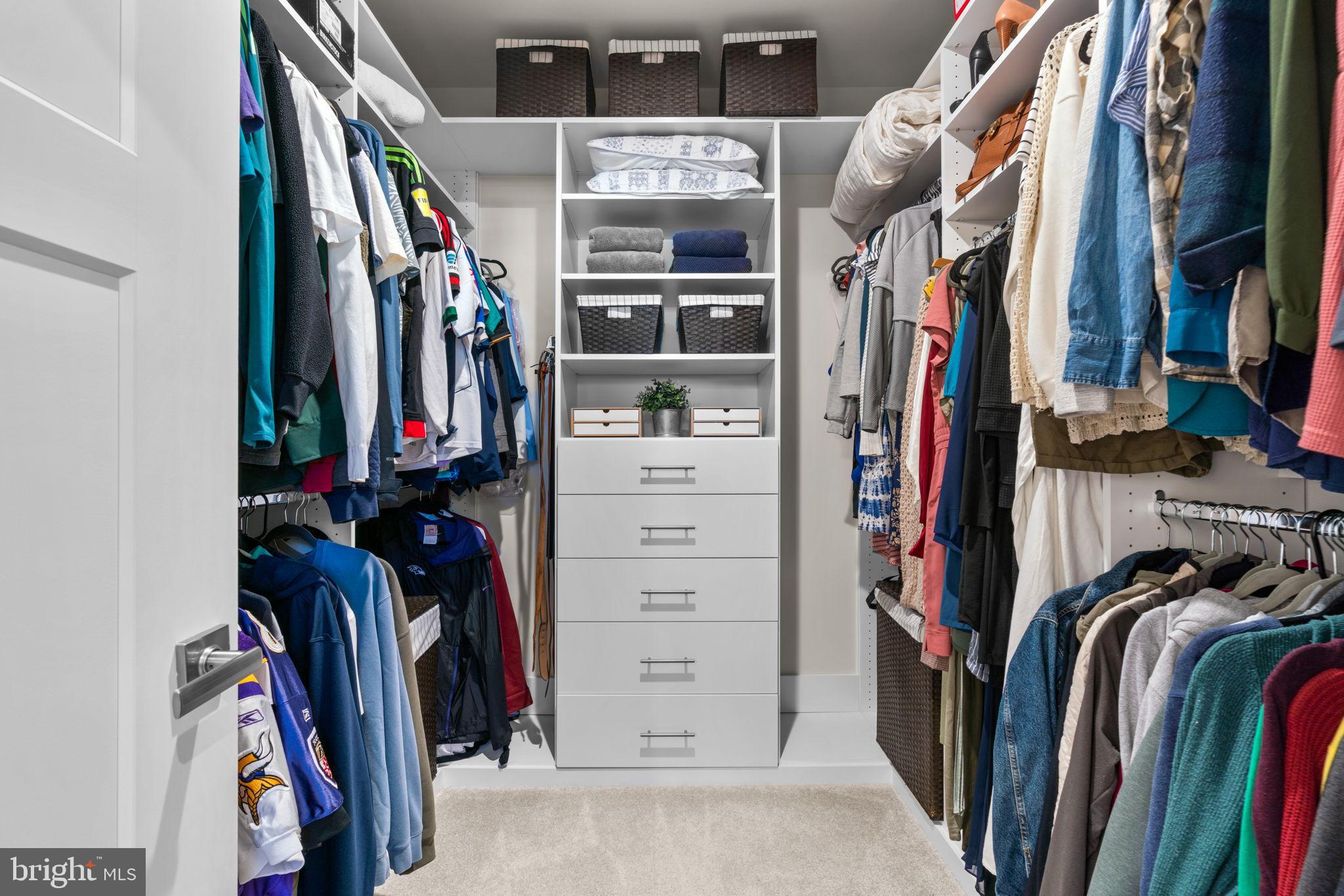 BELLE AIR TOWNHOMES - Residential