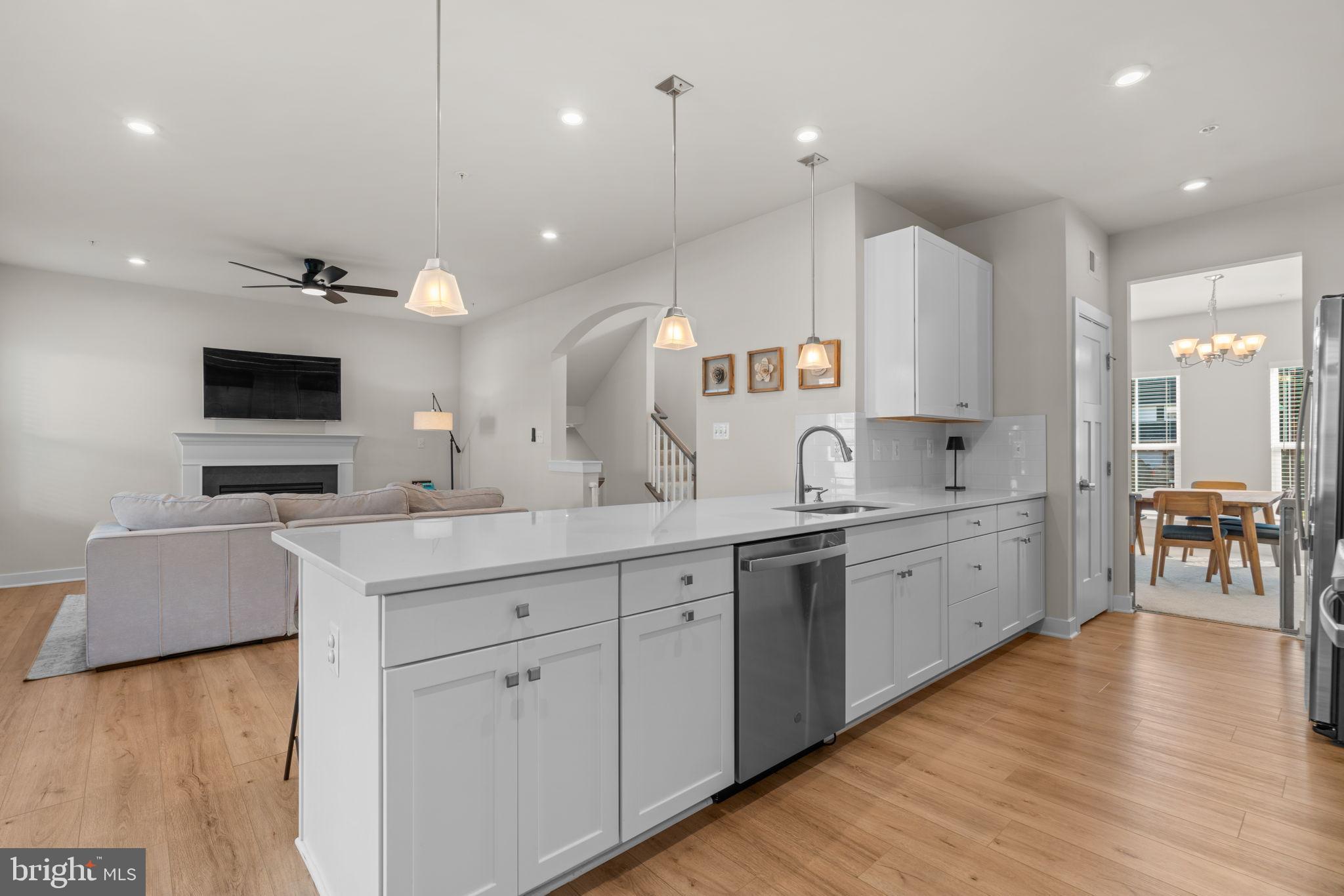 BELLE AIR TOWNHOMES - Residential