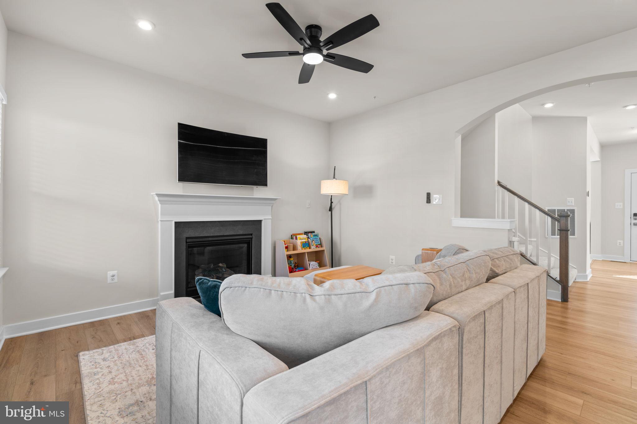 BELLE AIR TOWNHOMES - Residential