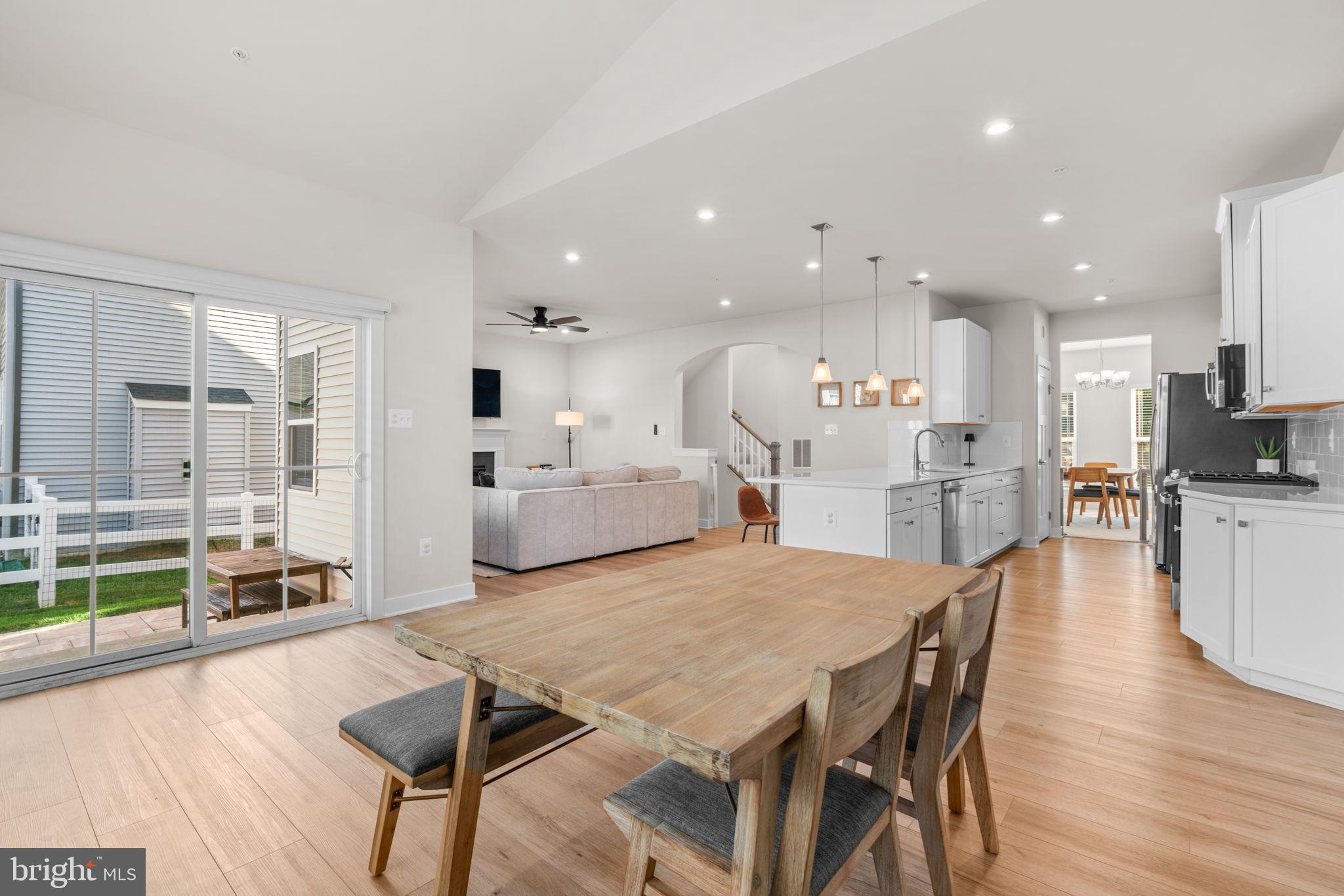 BELLE AIR TOWNHOMES - Residential