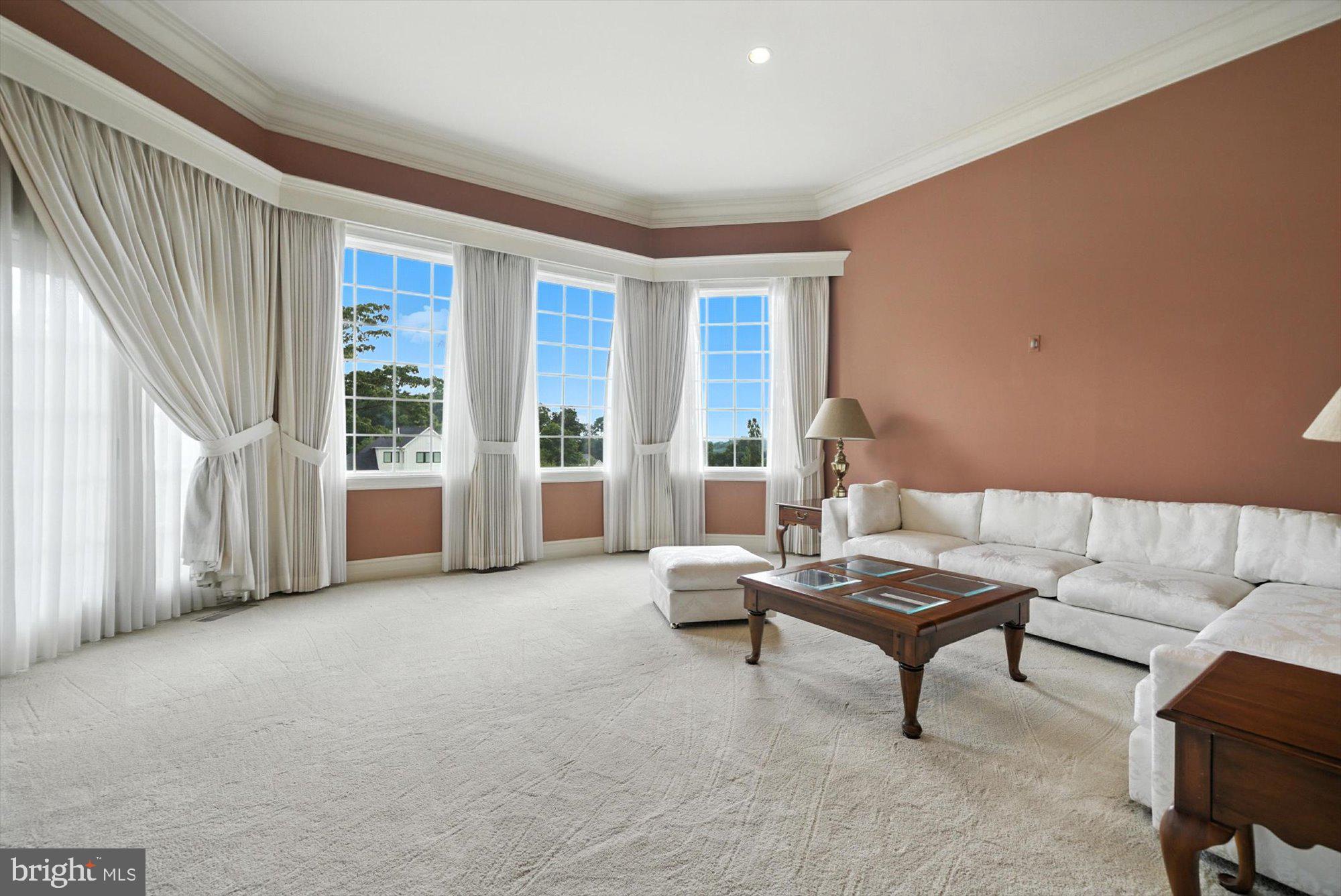 THE MANOR - Residential