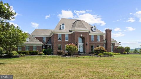 4303 W WYNDEMERE CIRCLE SCHNECKSVILLE PA 18078