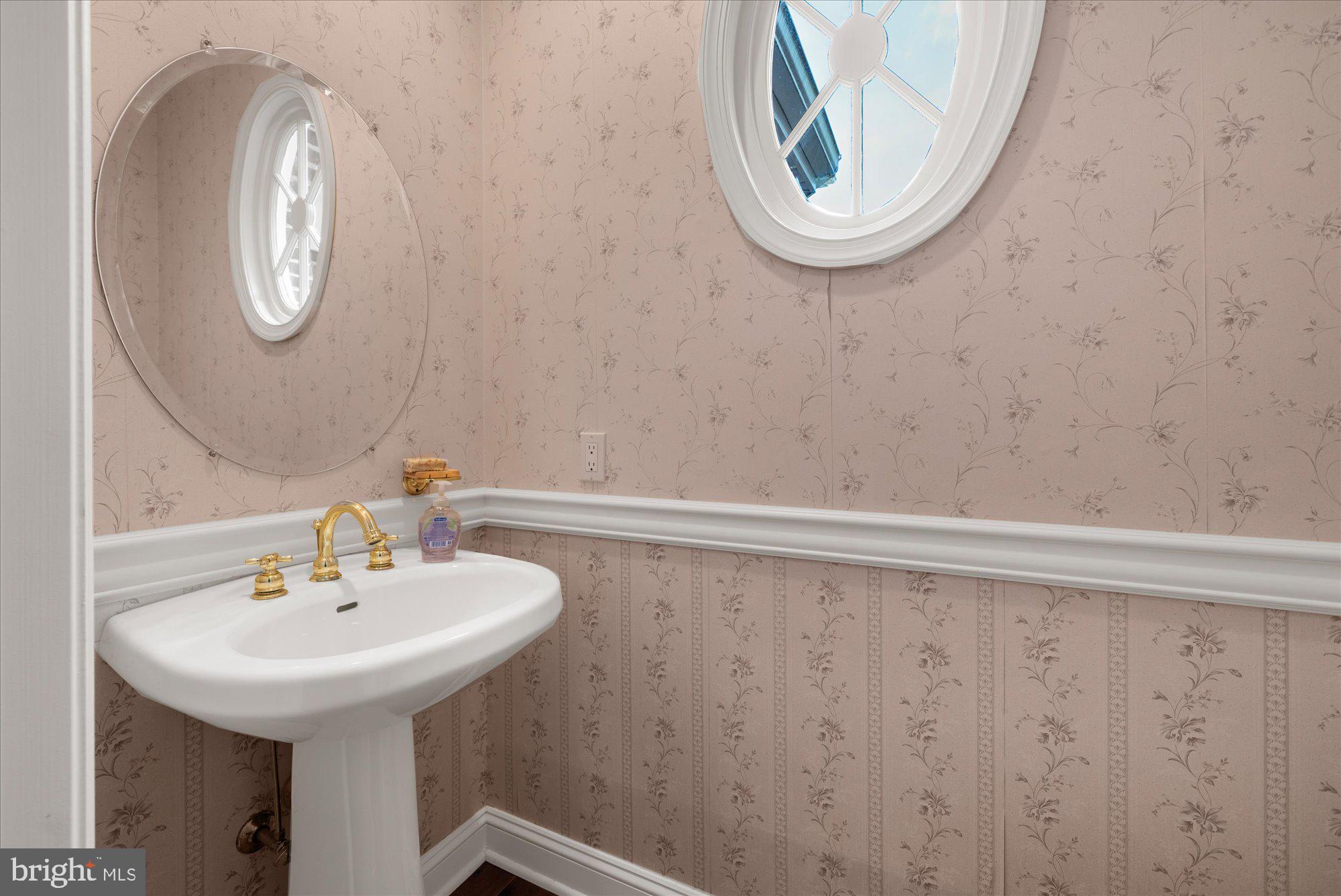 THE MANOR - Residential