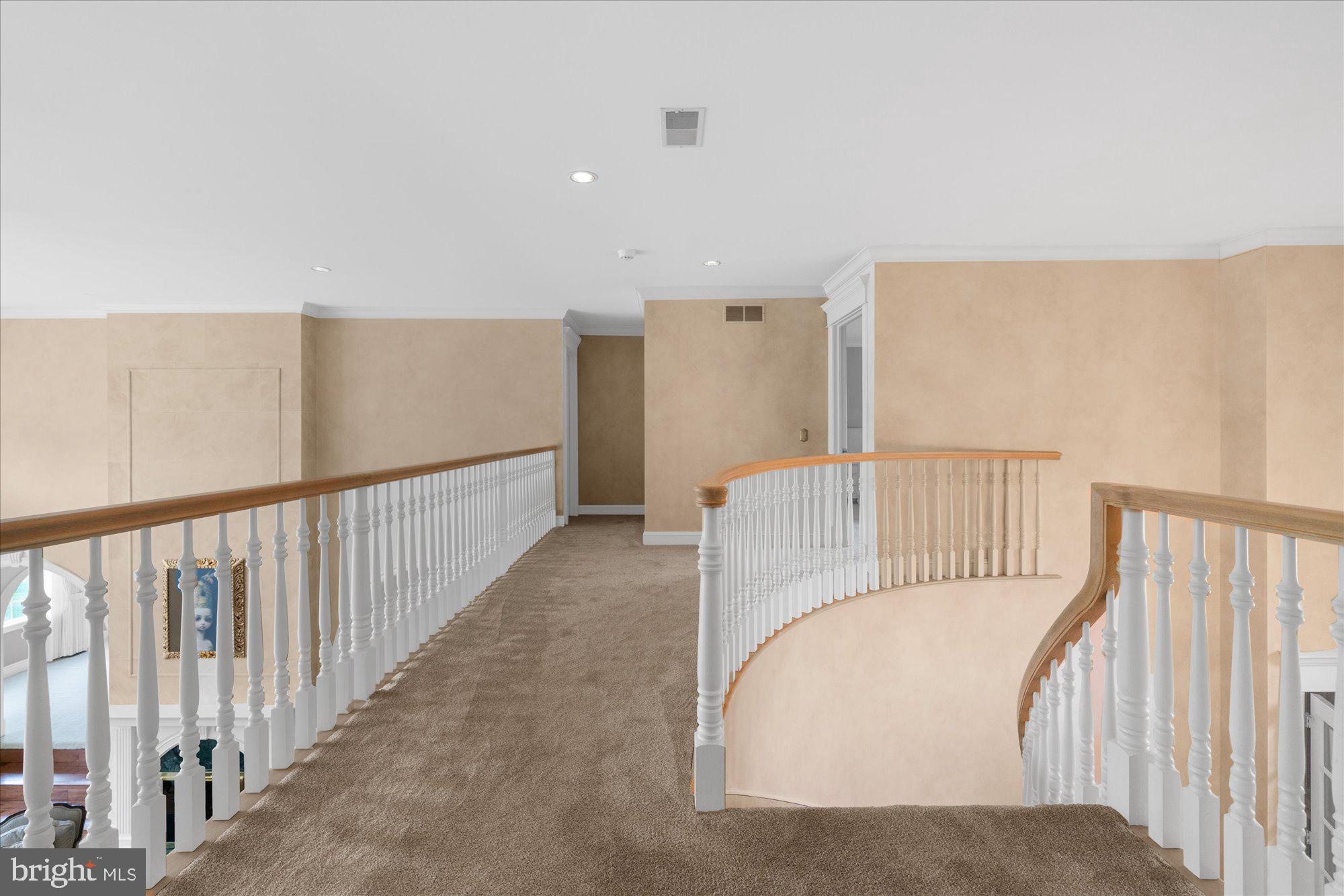 THE MANOR - Residential