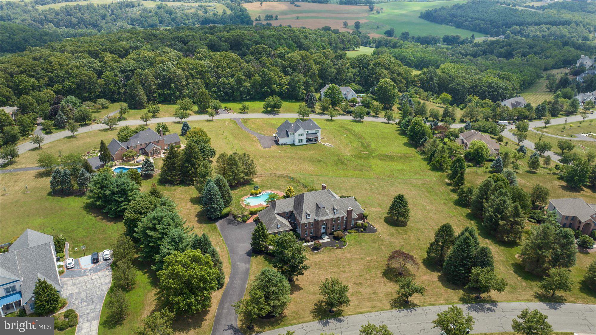 THE MANOR - Residential