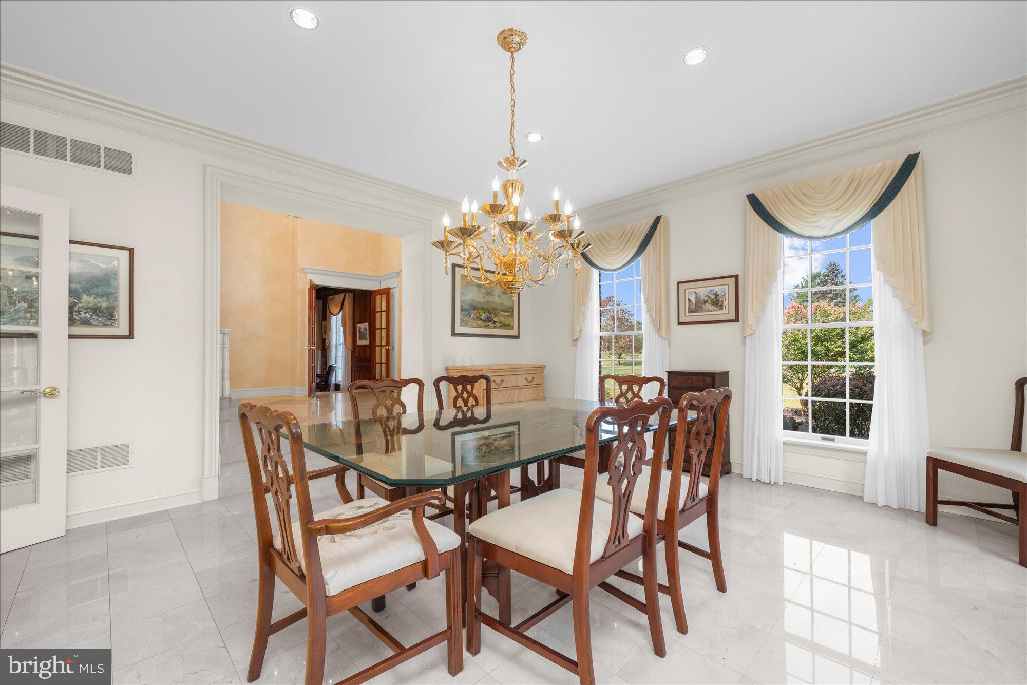 THE MANOR - Residential