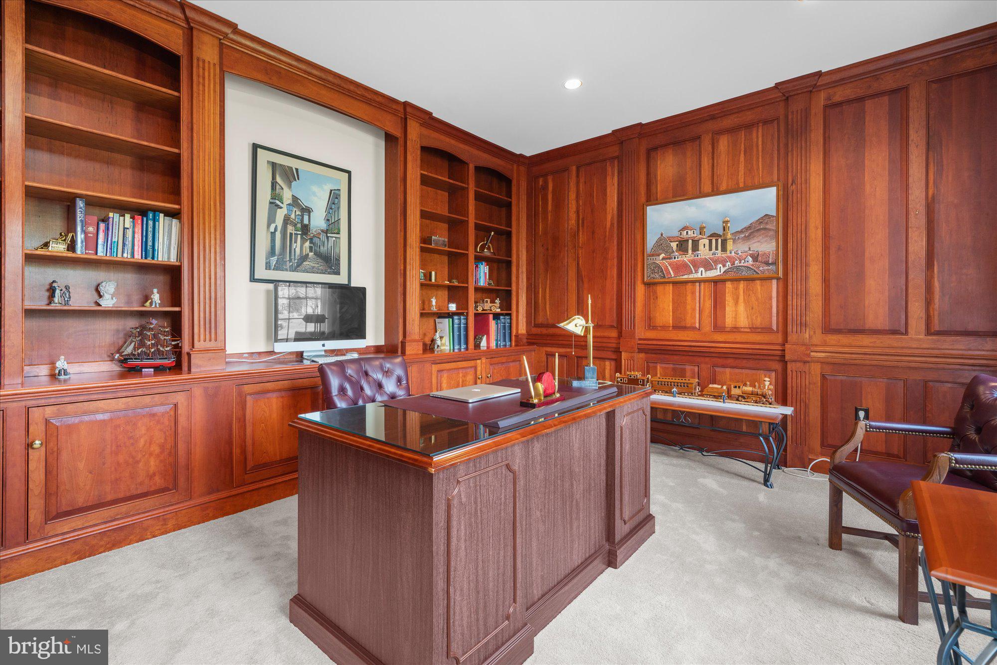 THE MANOR - Residential