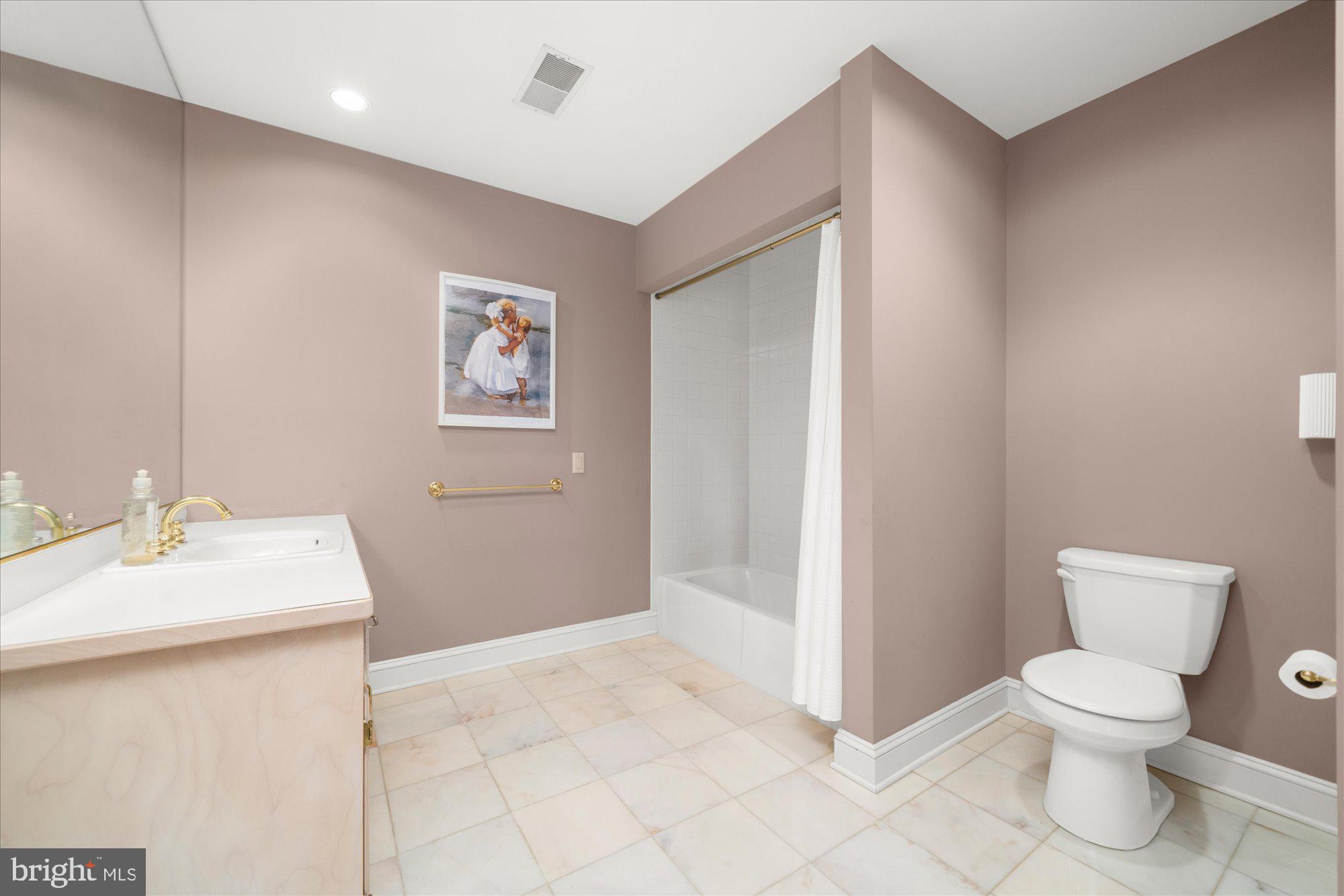 THE MANOR - Residential