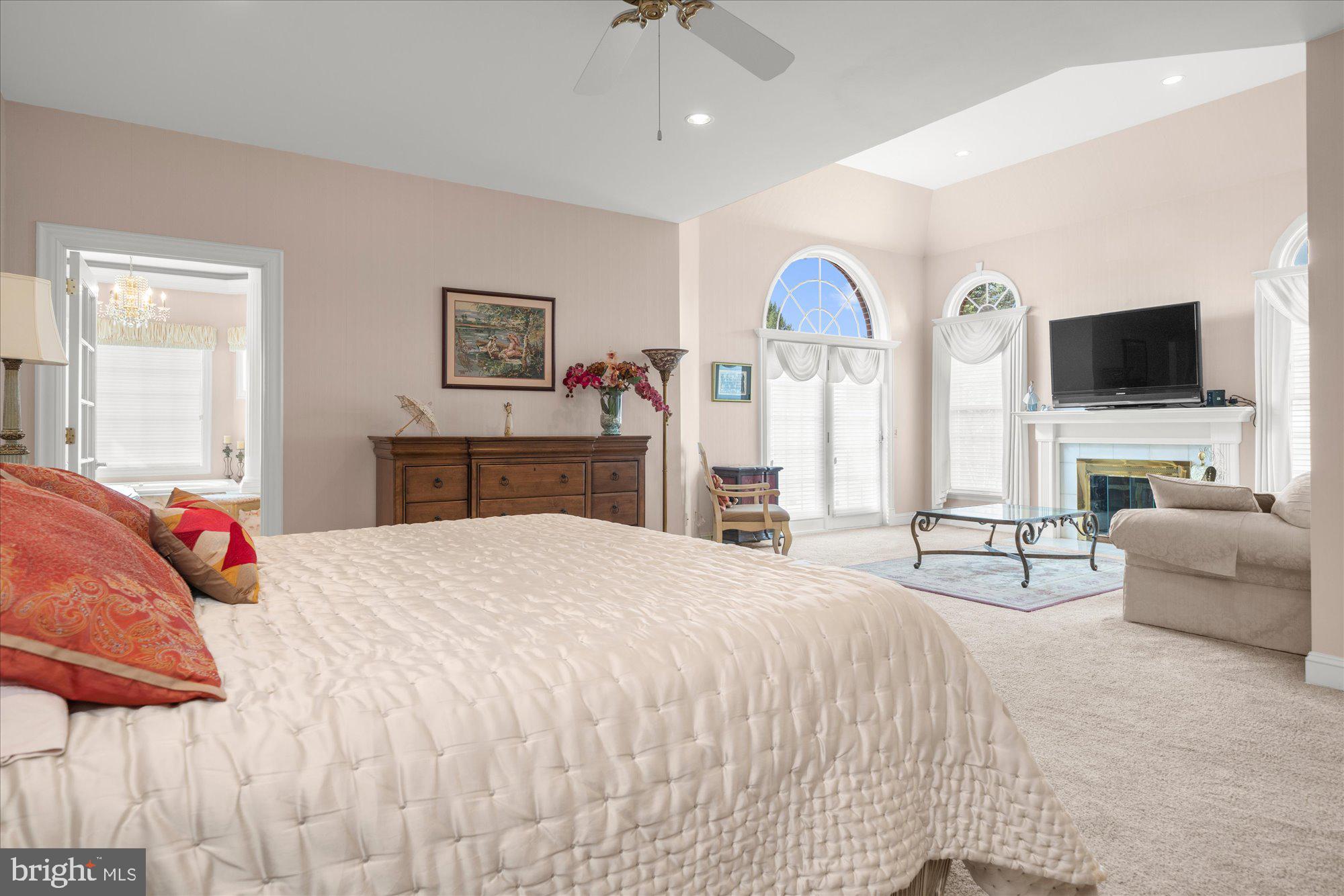 THE MANOR - Residential