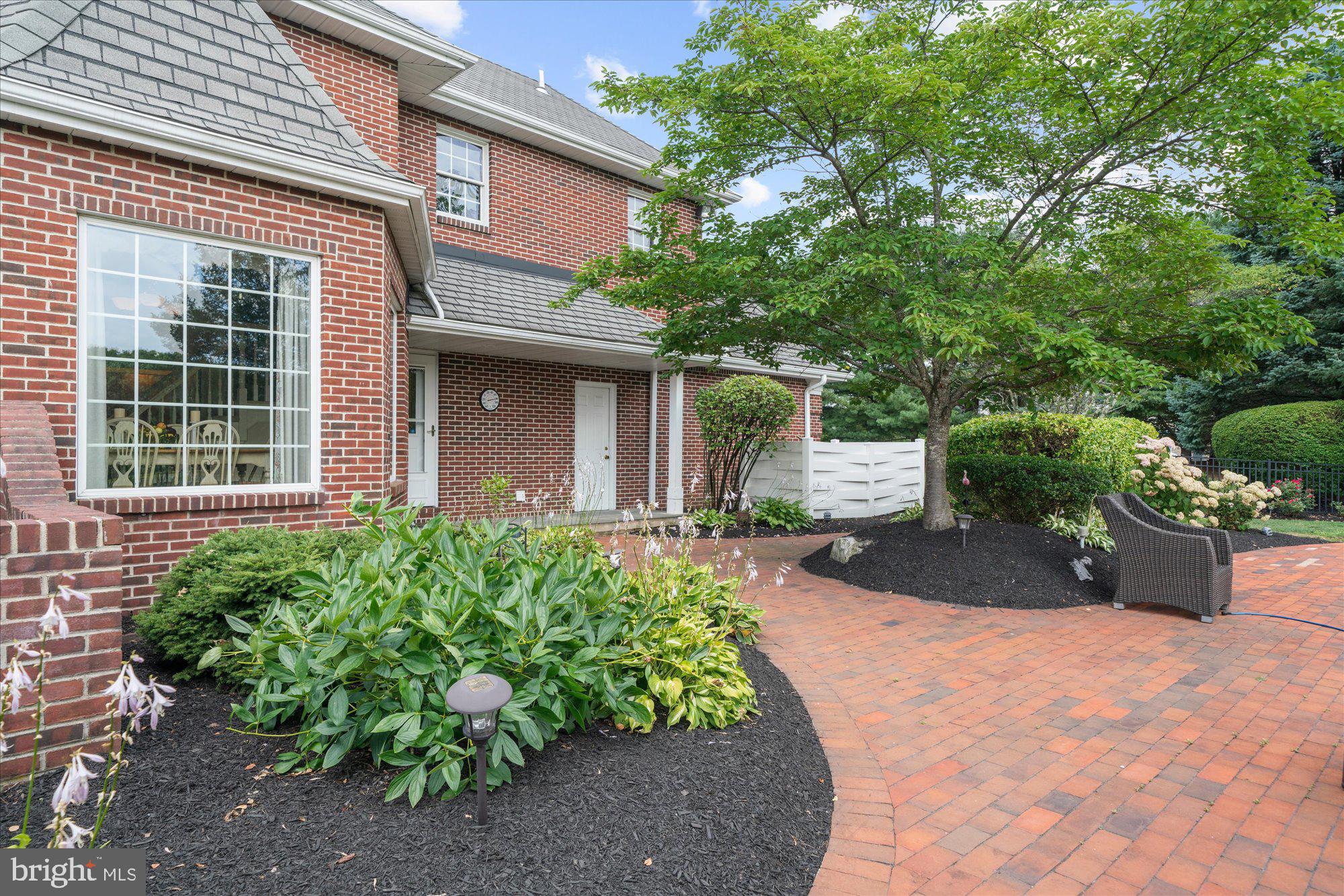 THE MANOR - Residential