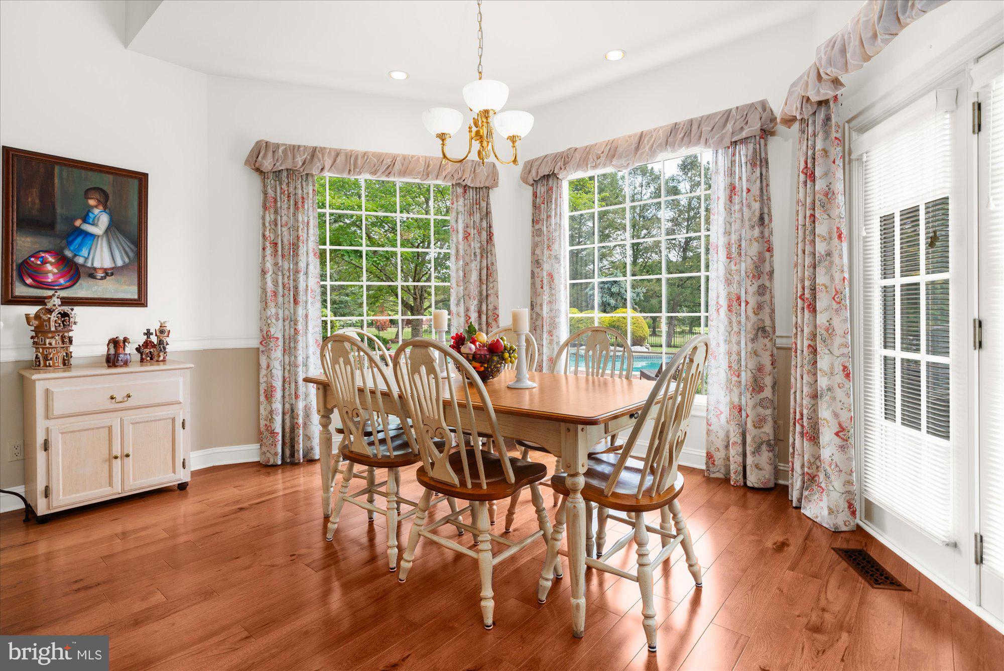 THE MANOR - Residential