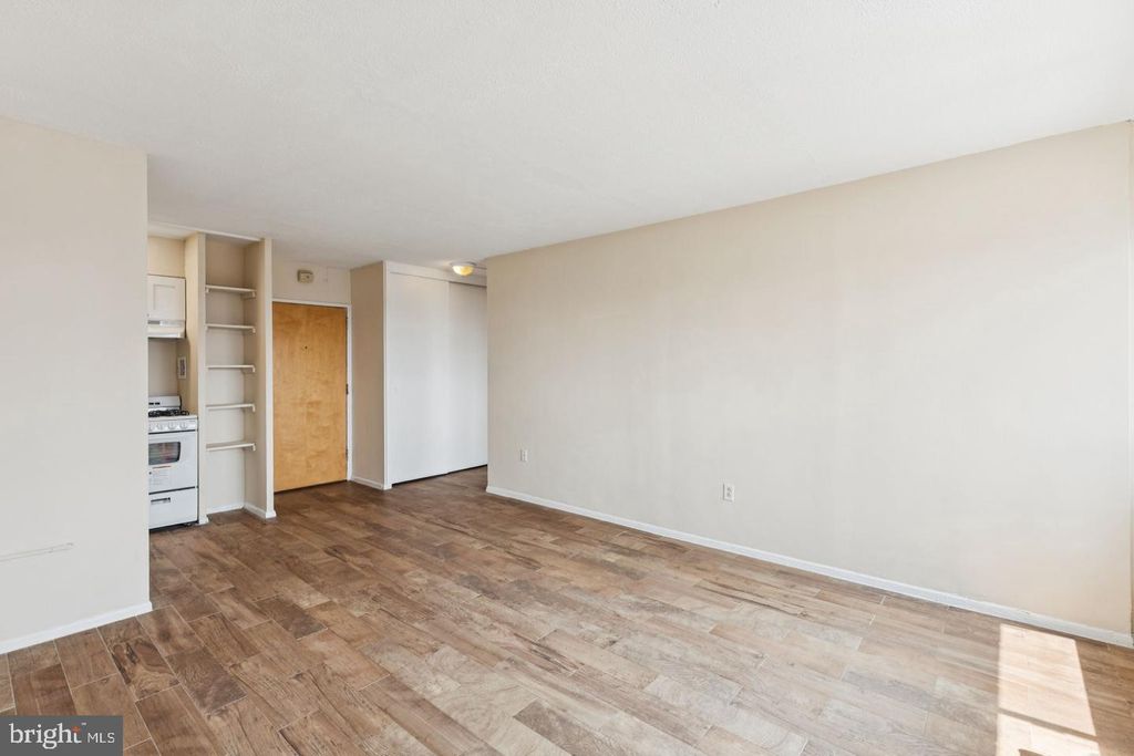 Photo of 2101 - 17 Chestnut Street #1711, PHILADELPHIA, PA 19103 (MLS # PAPH2568474)