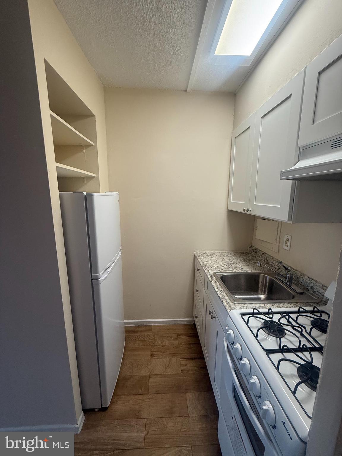 2101 CHESTNUT STREET 17 1711