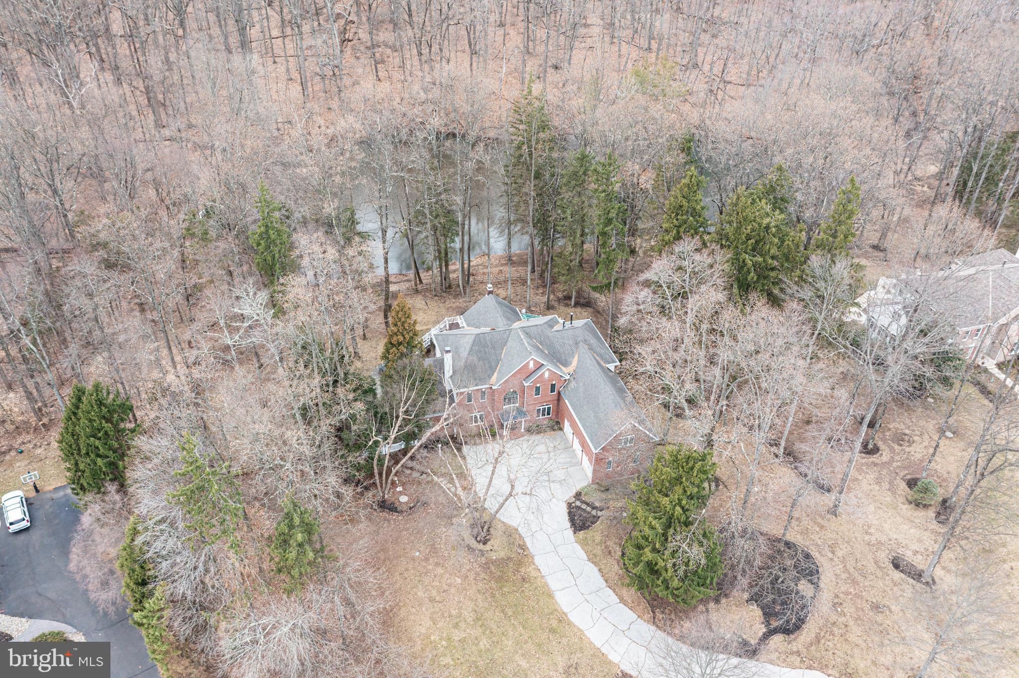 RIVER CROSSING - Residential